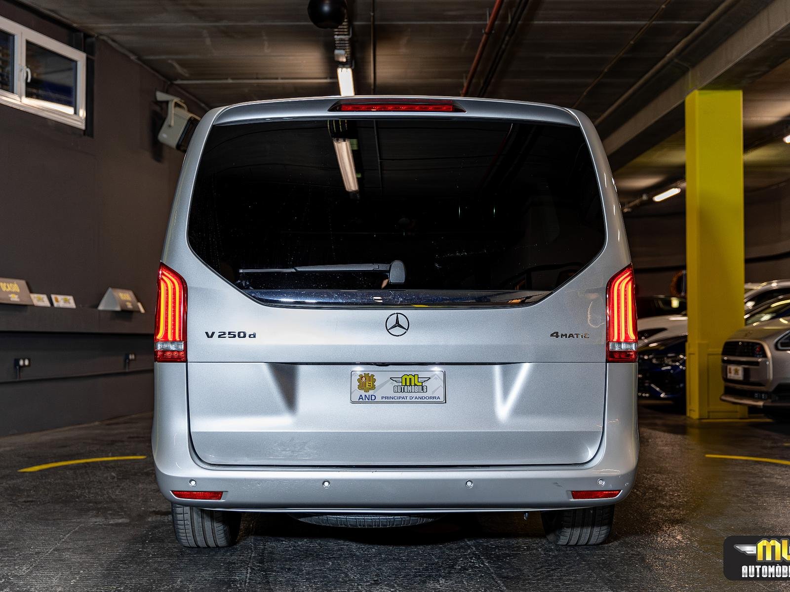 Mercedes-Benz V-Class