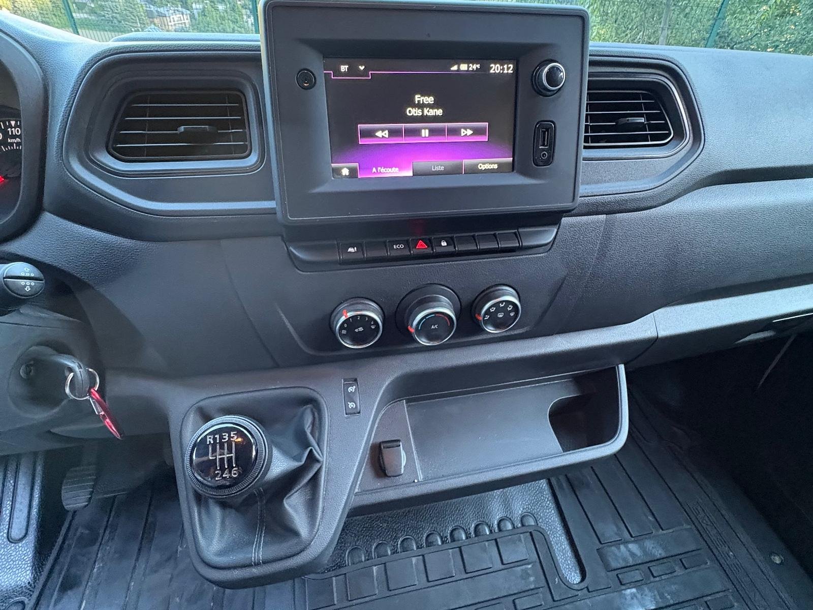Nissan Interstar