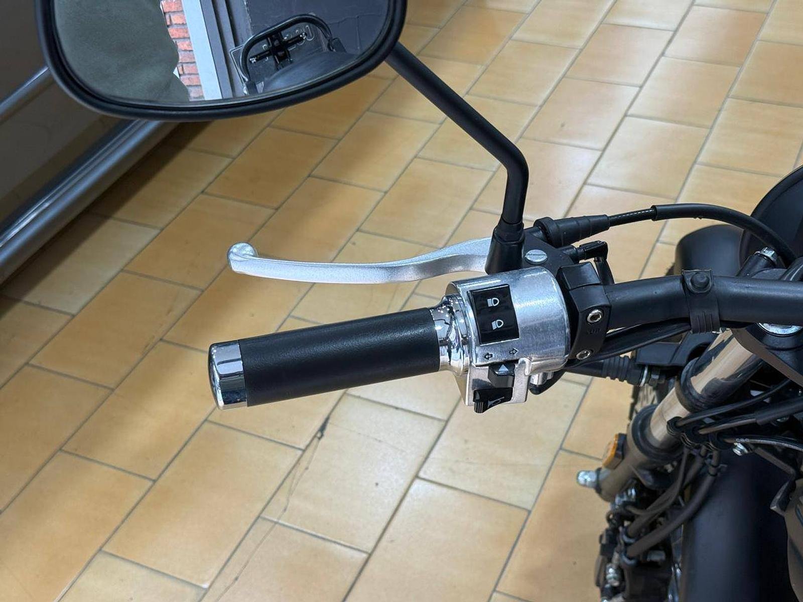 Macbor XCR 125