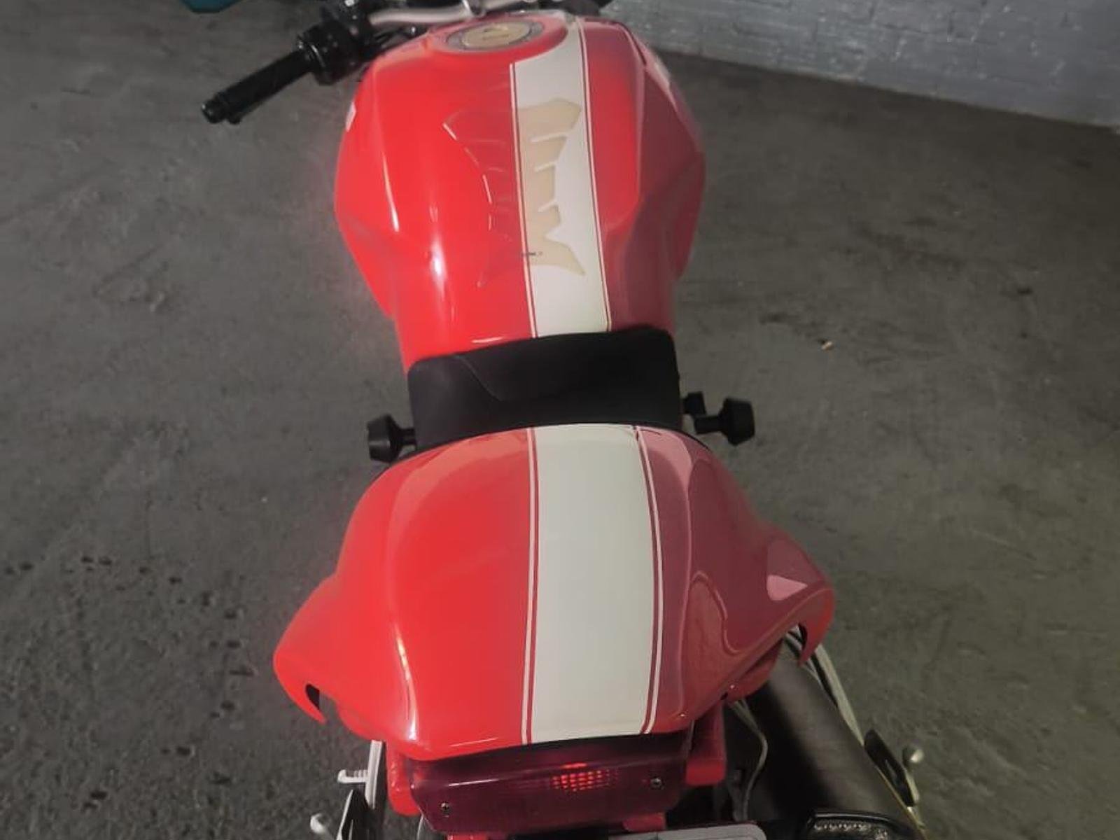 Ducati Monster S2R 800