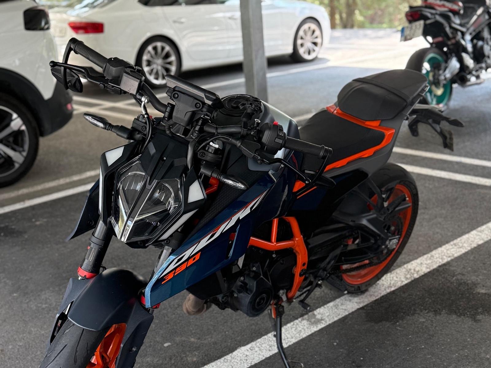 KTM 390 Duke