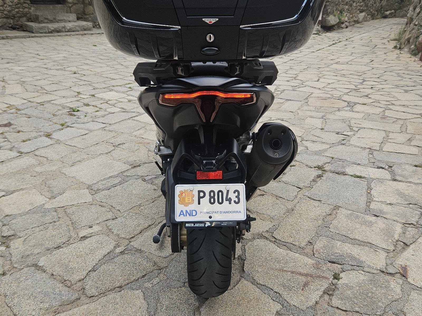 Yamaha TMAX 560