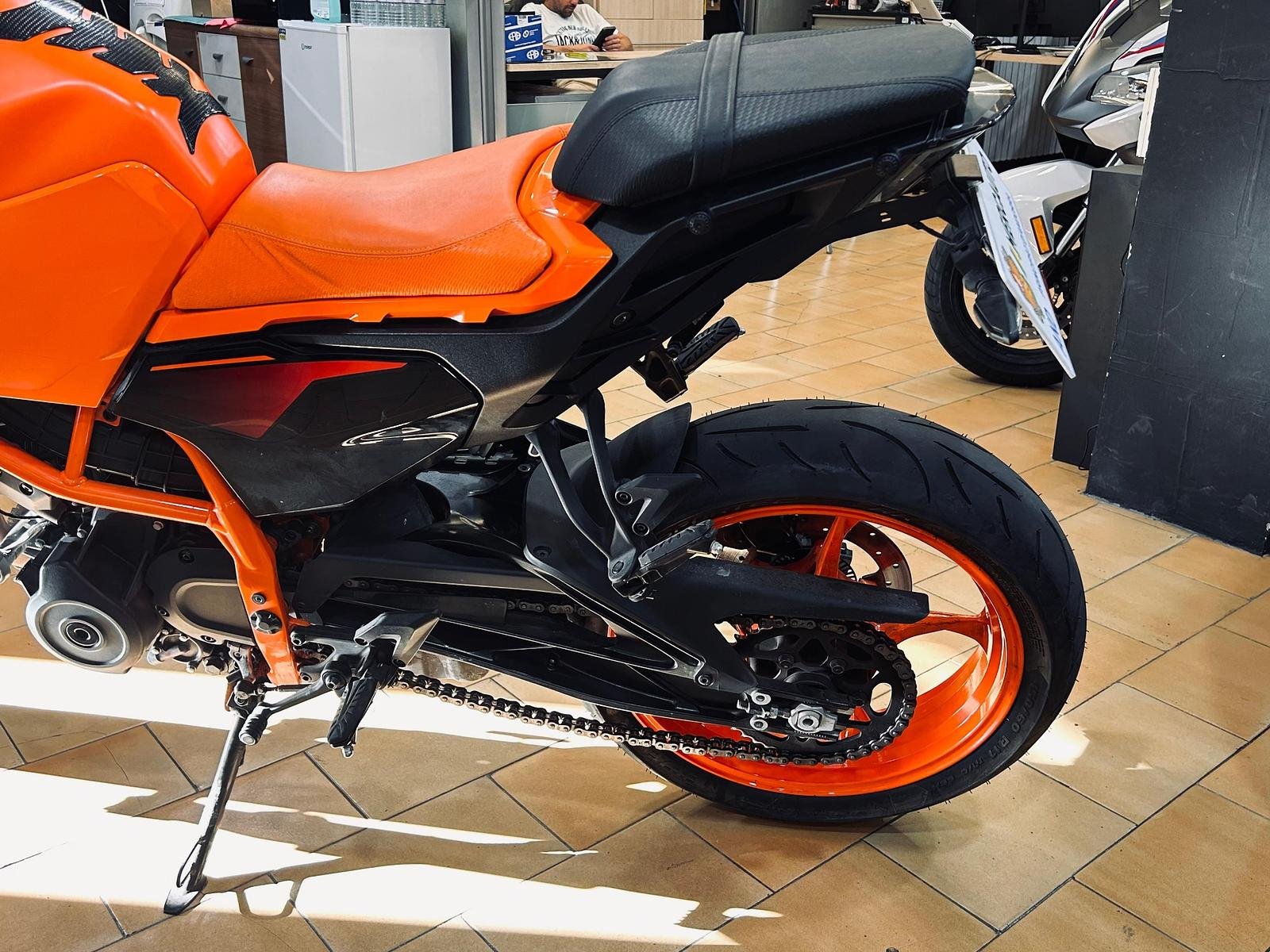KTM 390 Duke