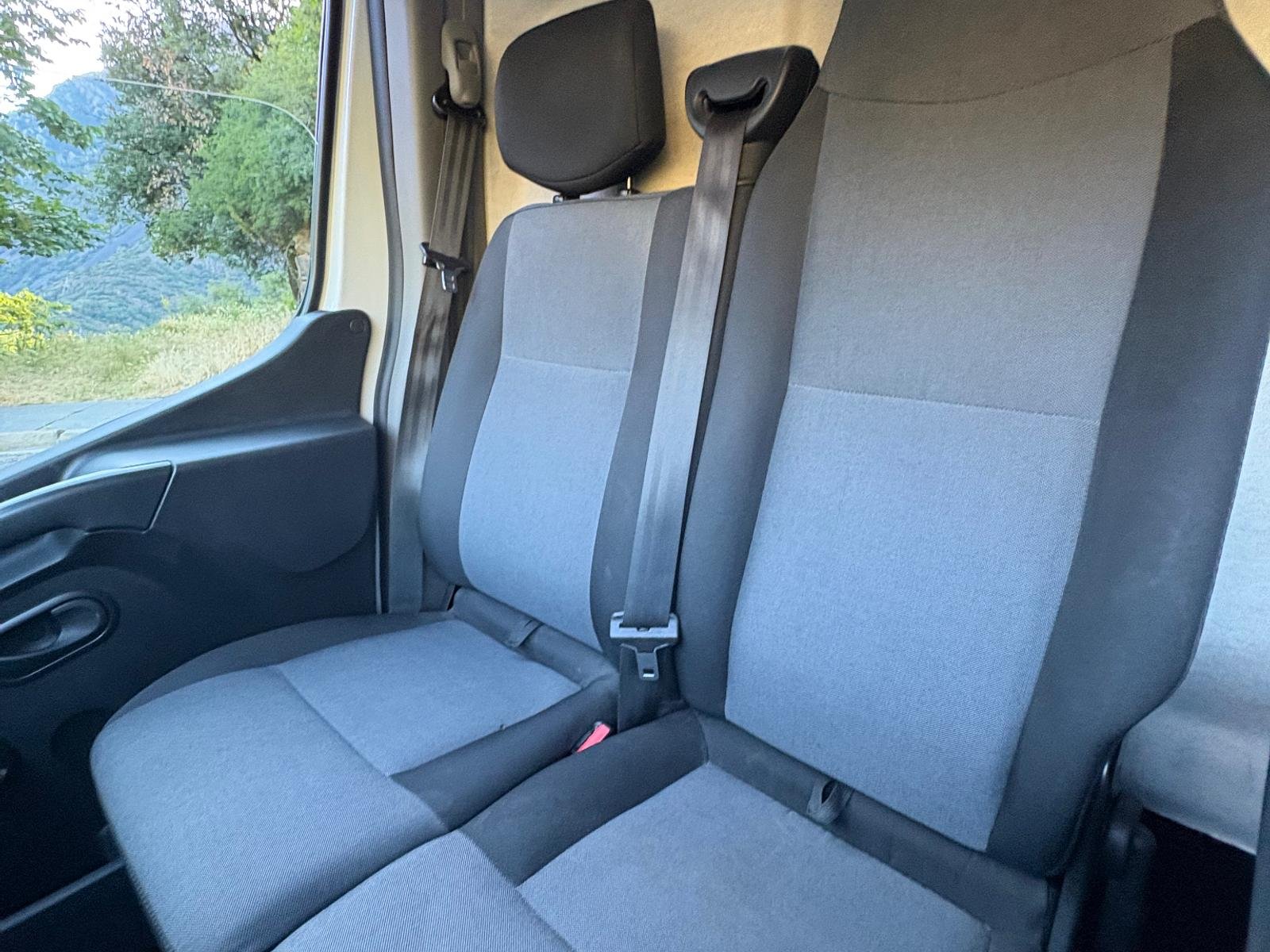 Nissan Interstar