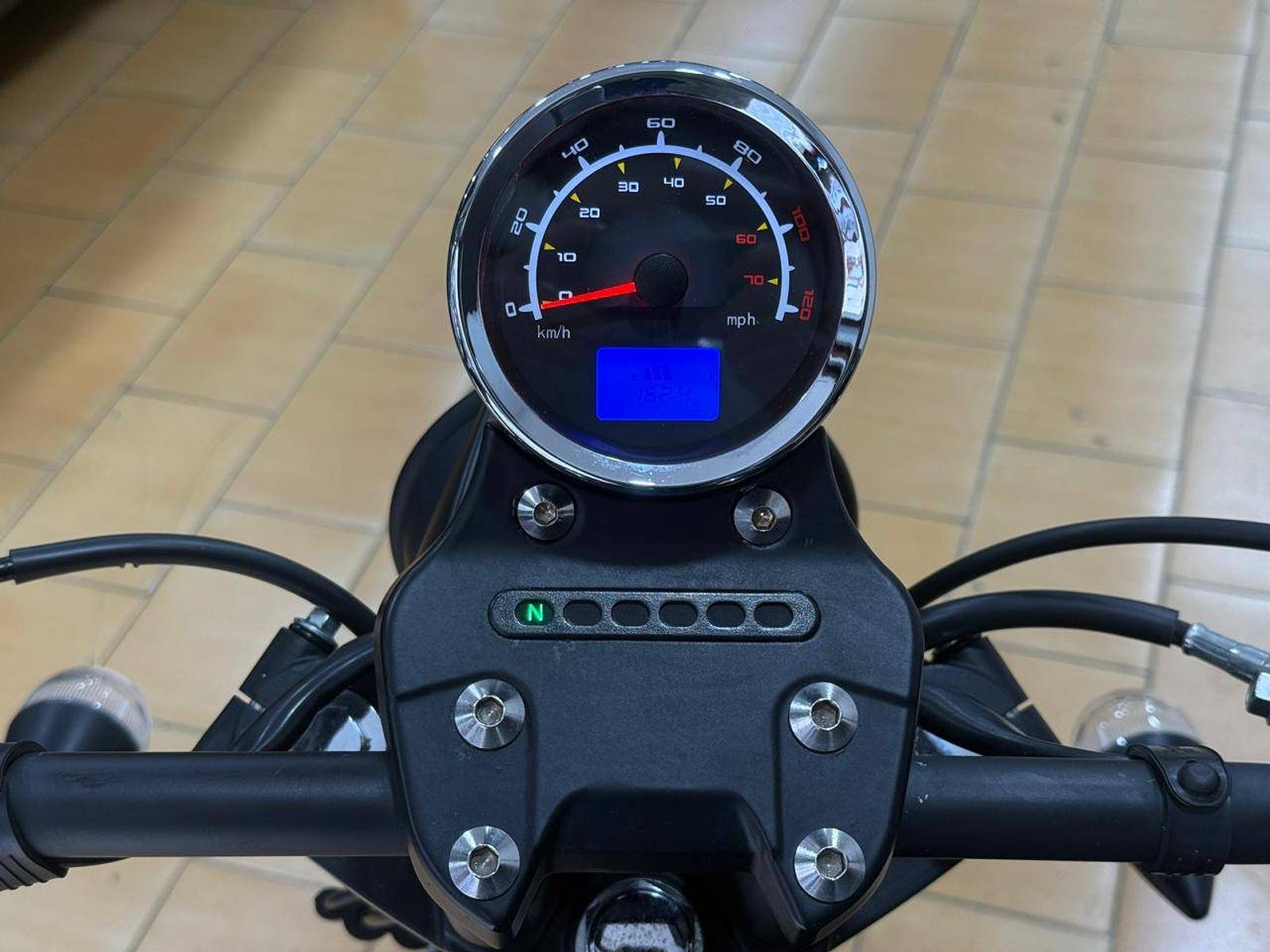 Macbor XCR 125