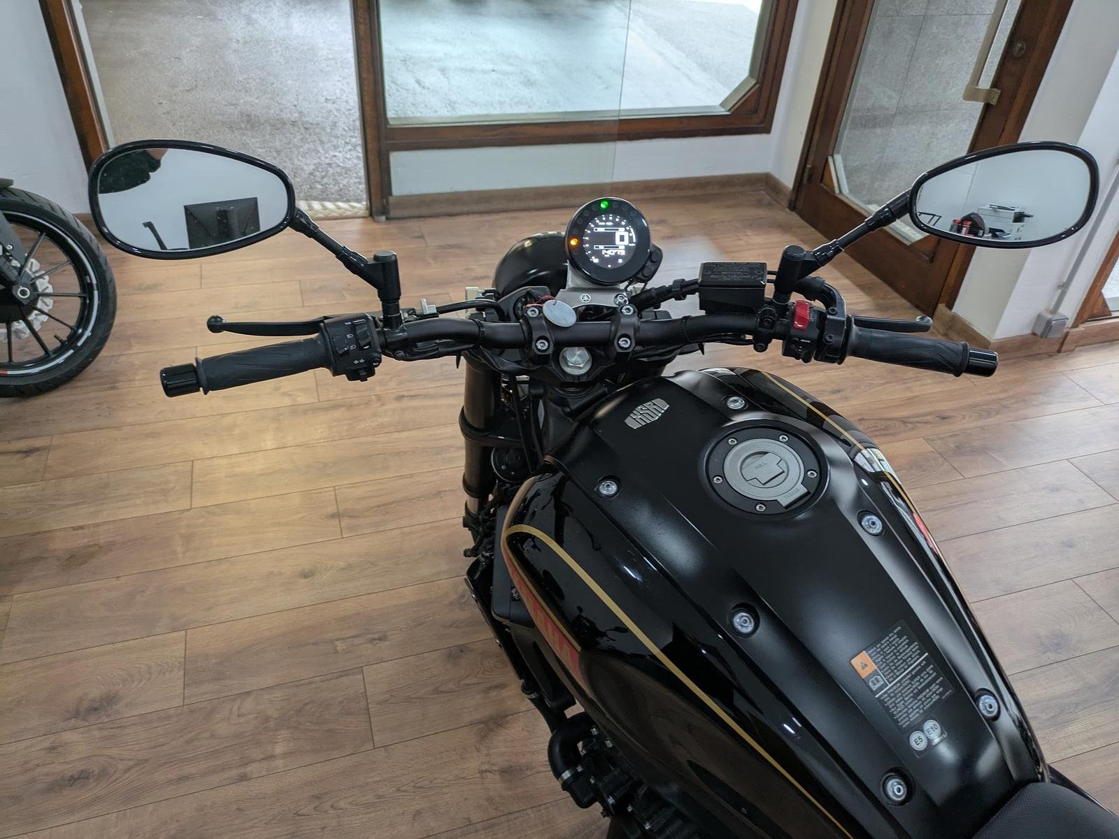 Yamaha XSR900