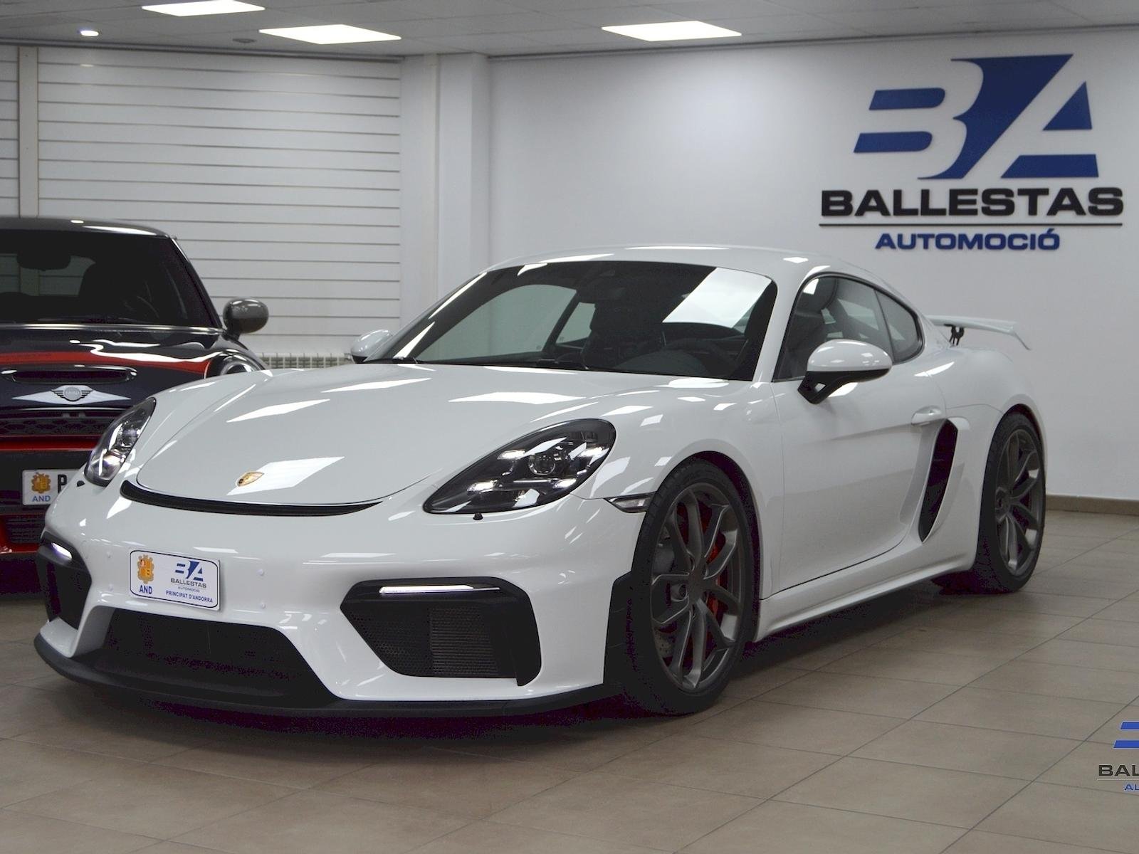 Porsche Cayman Gt4