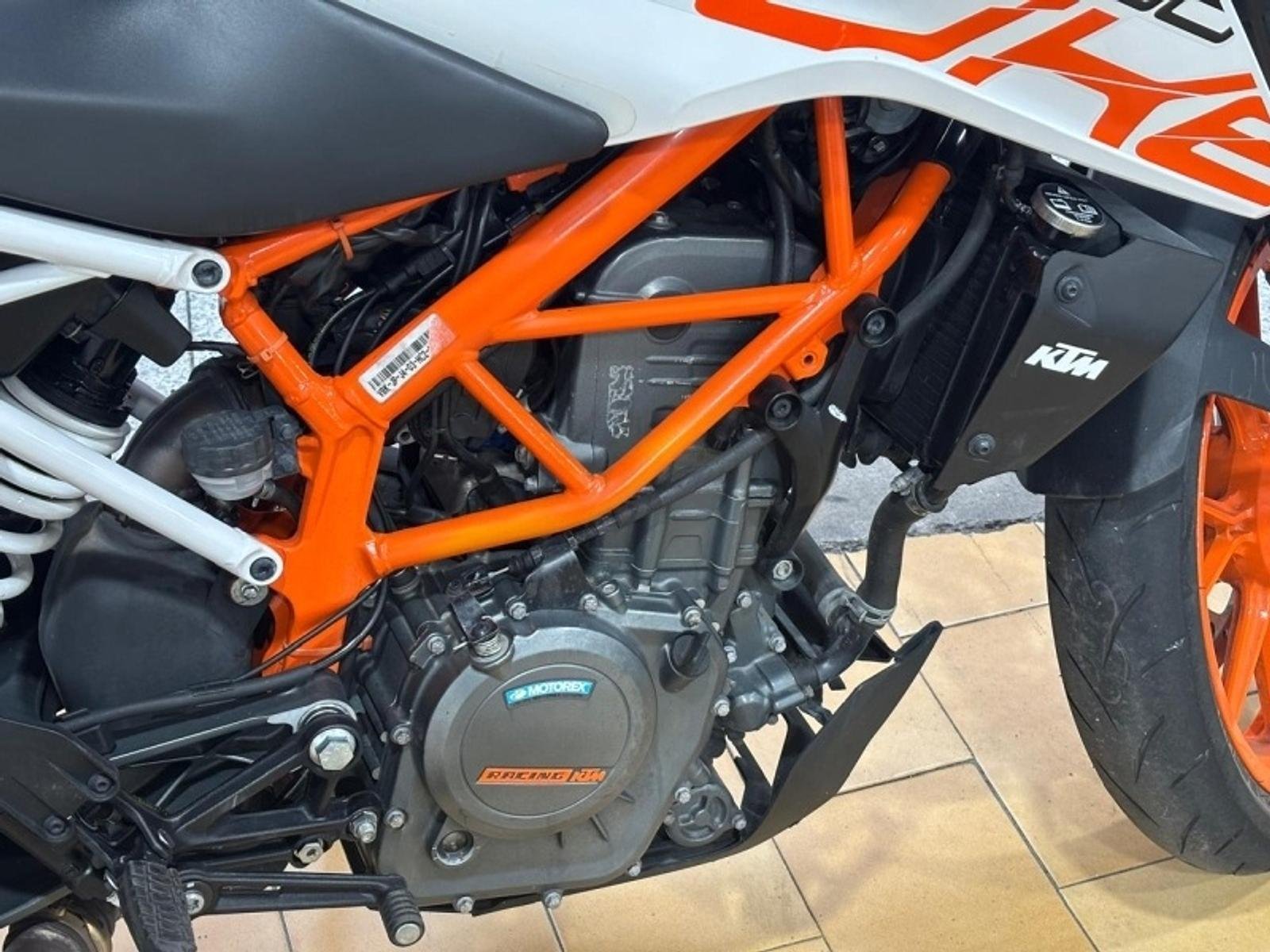 KTM 390 Duke