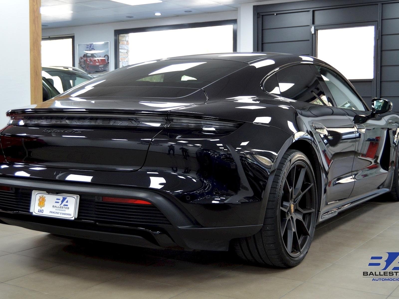 Porsche Taycan