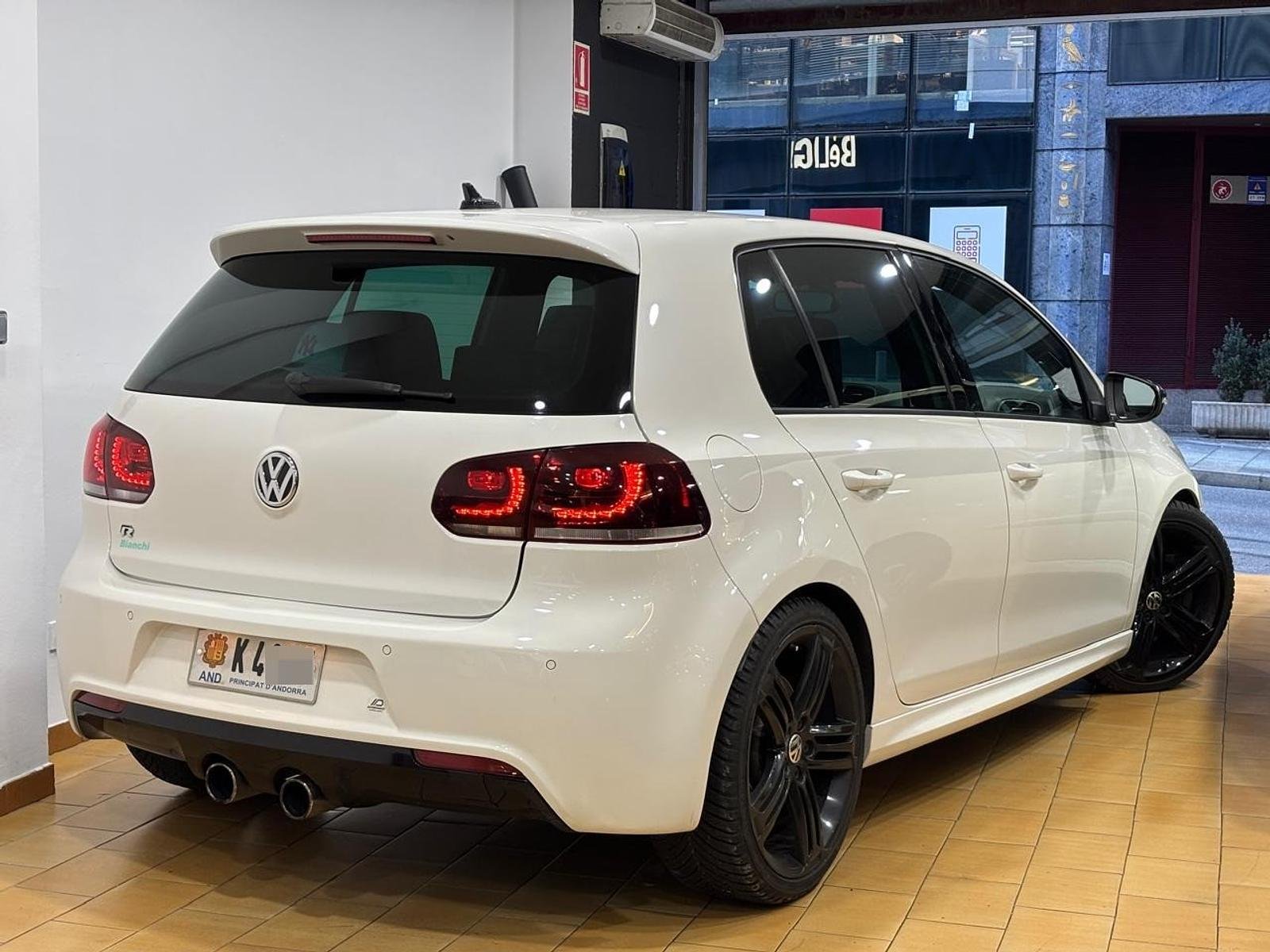 Volkswagen Golf R