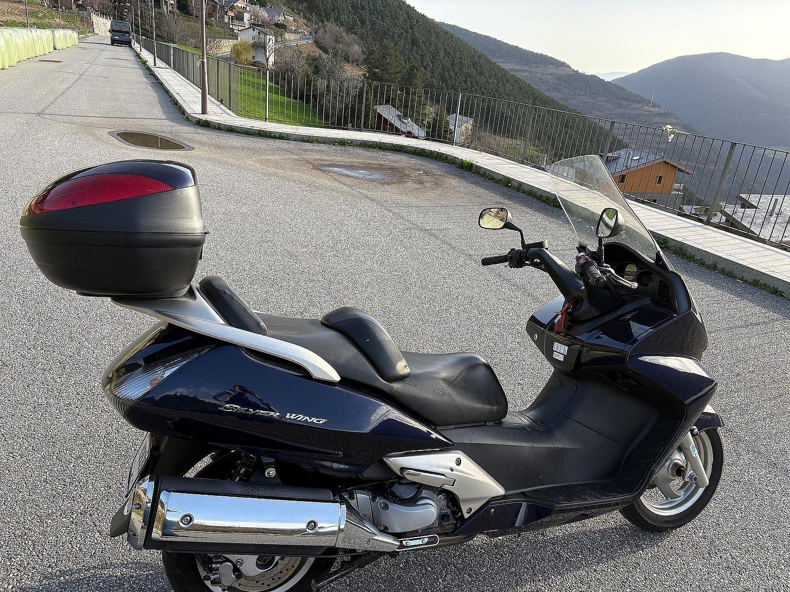 Honda Silver Wing 600