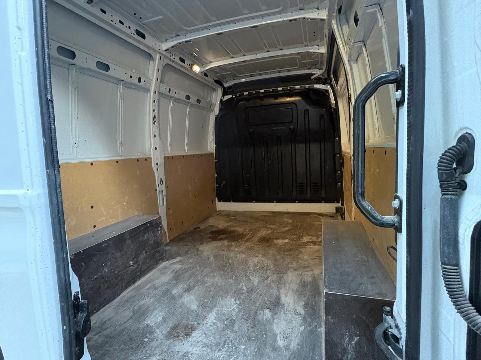 Nissan Interstar