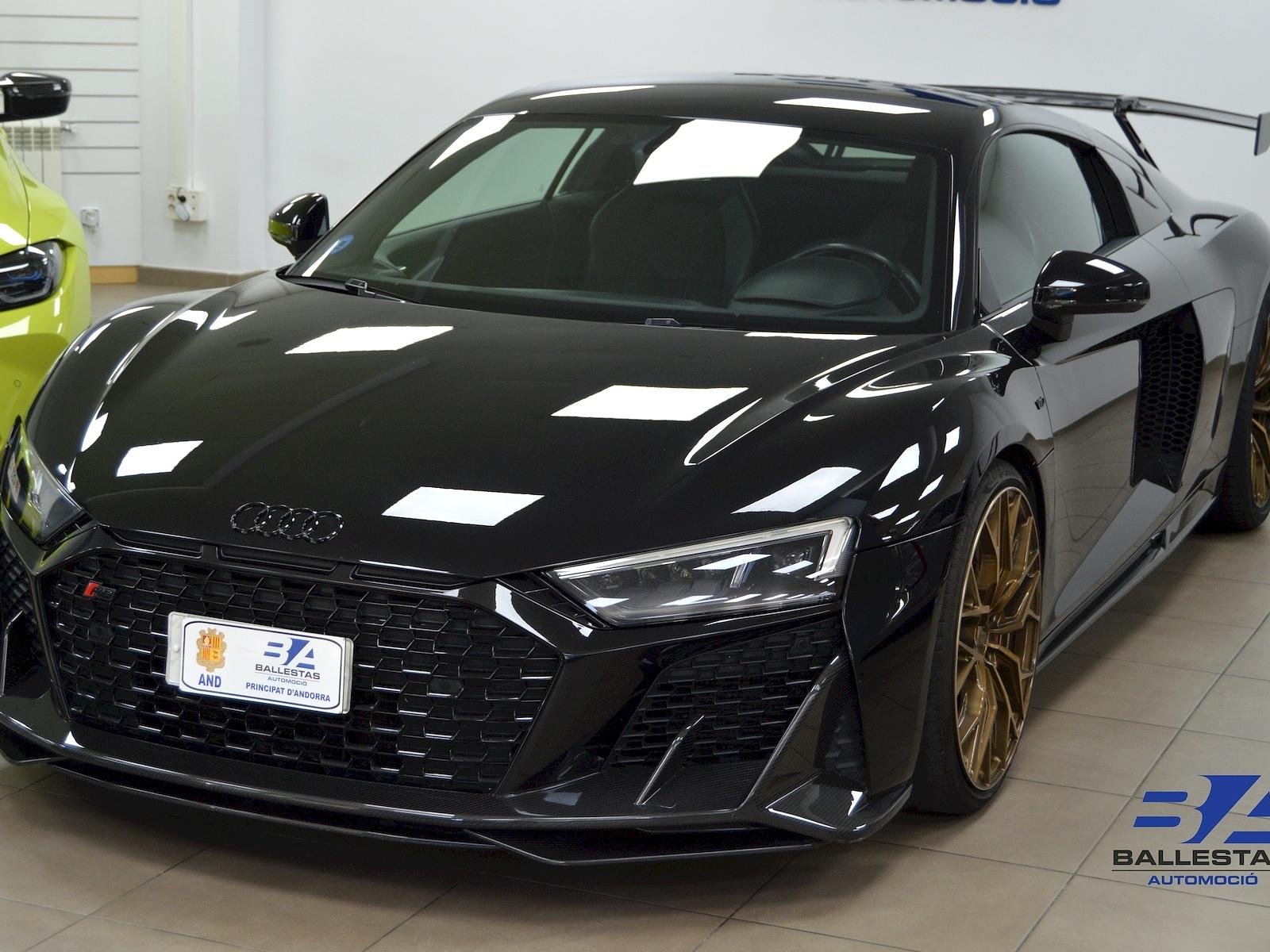 Audi R8