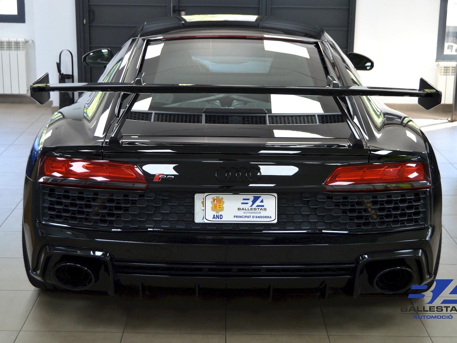 Audi R8