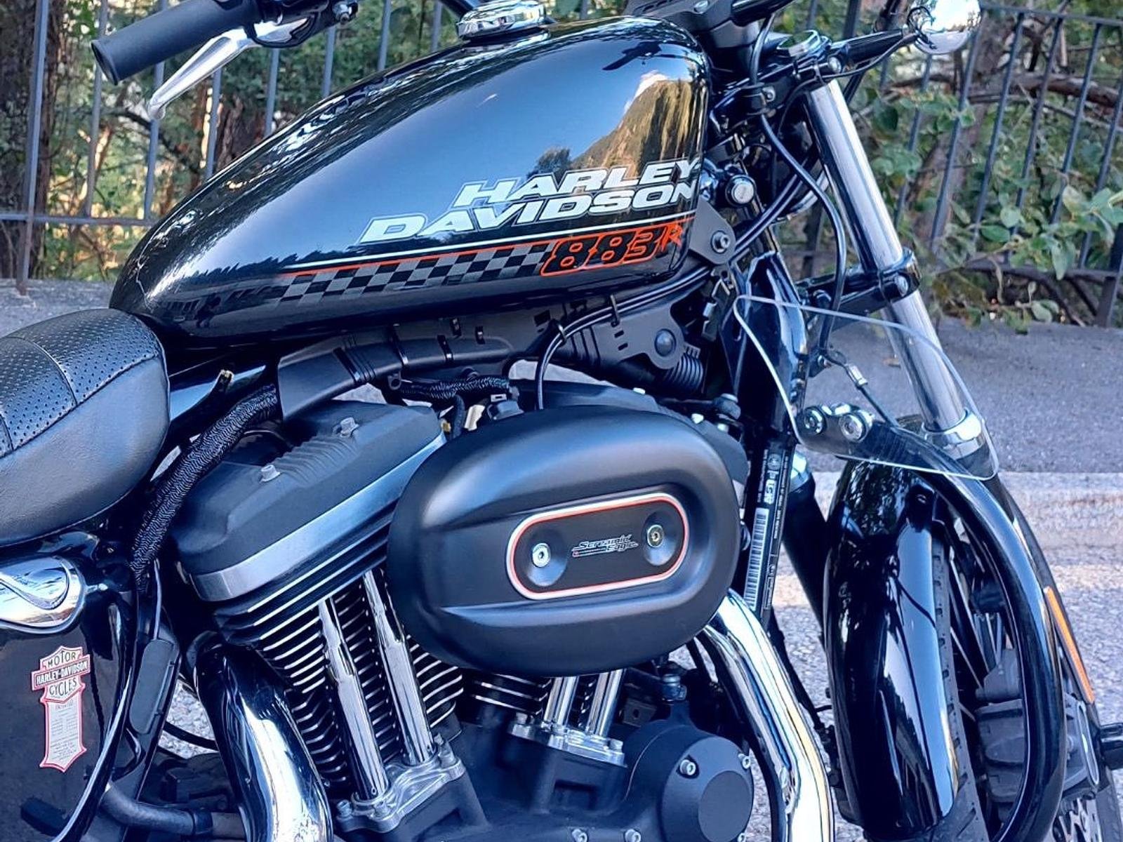 Harley-Davidson Sportster 883