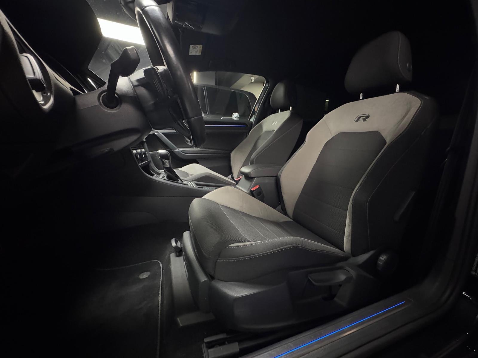 Volkswagen Golf R