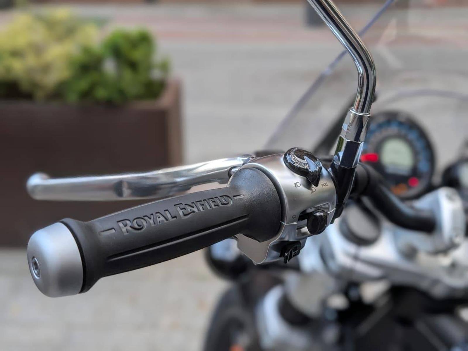 Royal Enfield SUPER METEOR 650