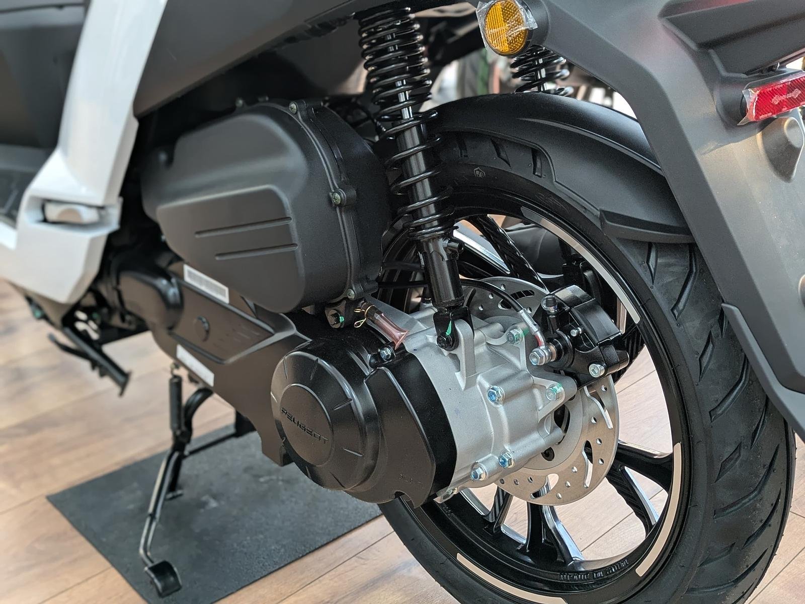 Peugeot Tweet  125