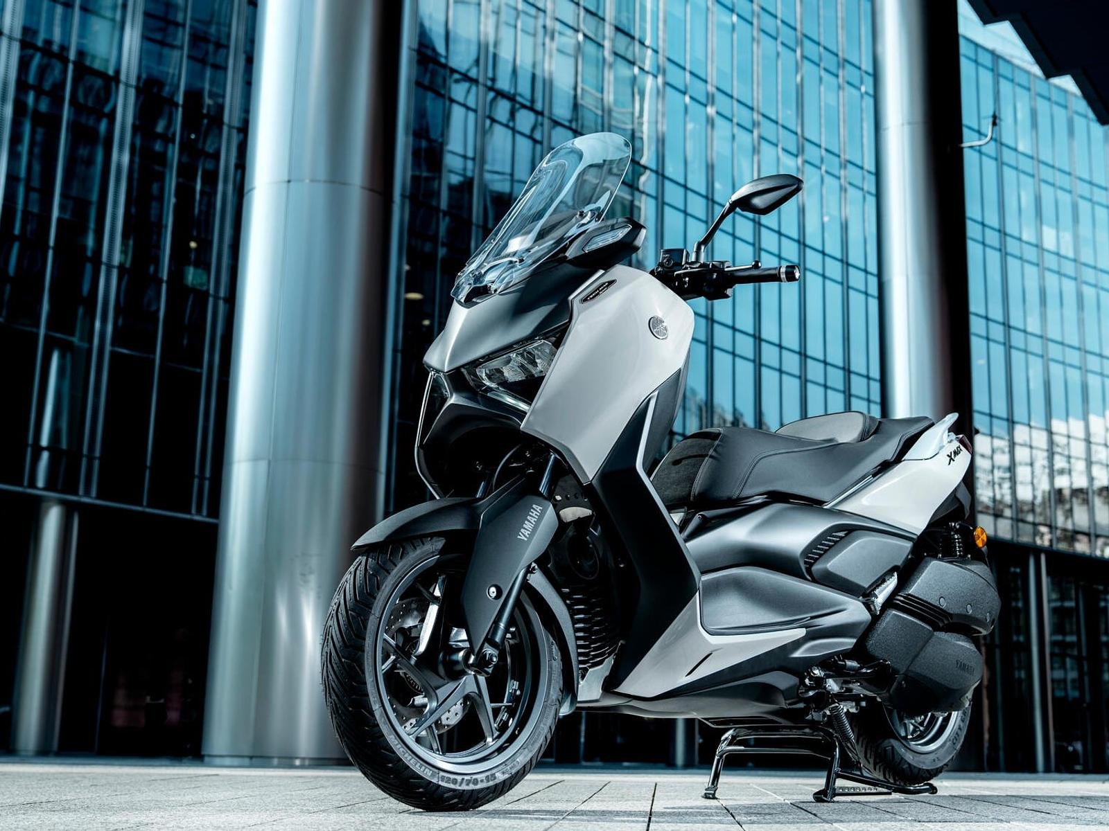 Yamaha XMAX 300 Tech MAX