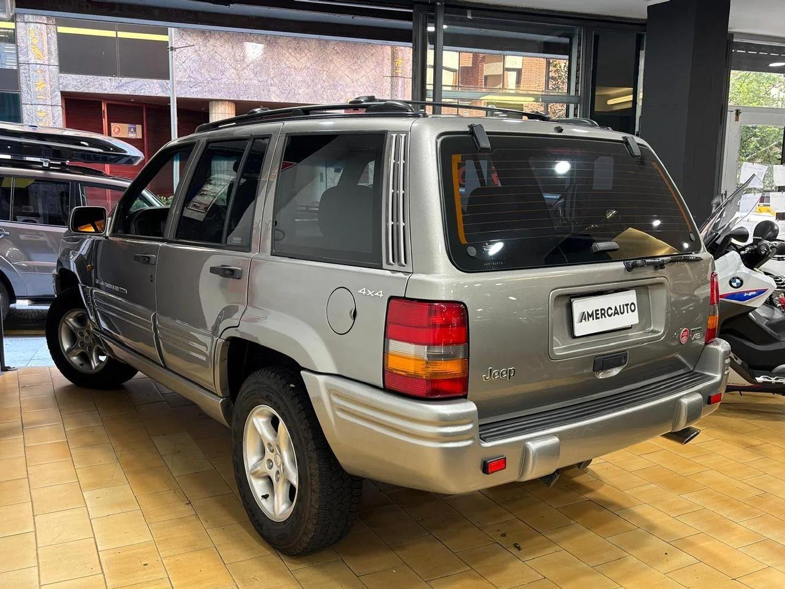 Jeep Grand Cherokee