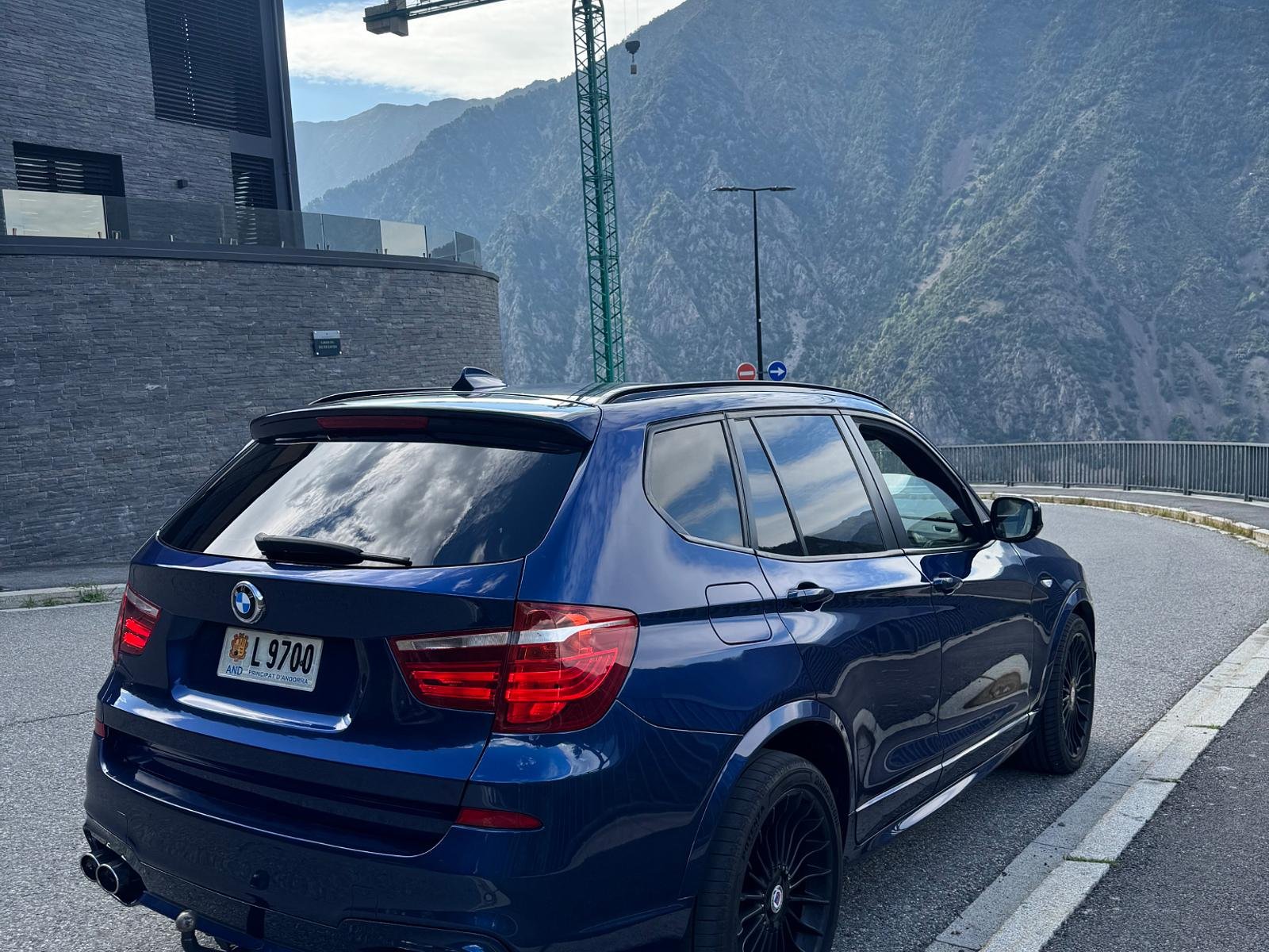 Alpina B7
