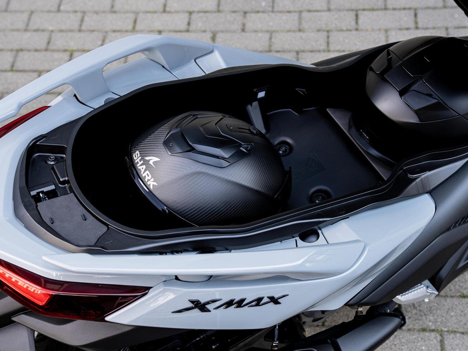 Yamaha XMAX 300 Tech MAX
