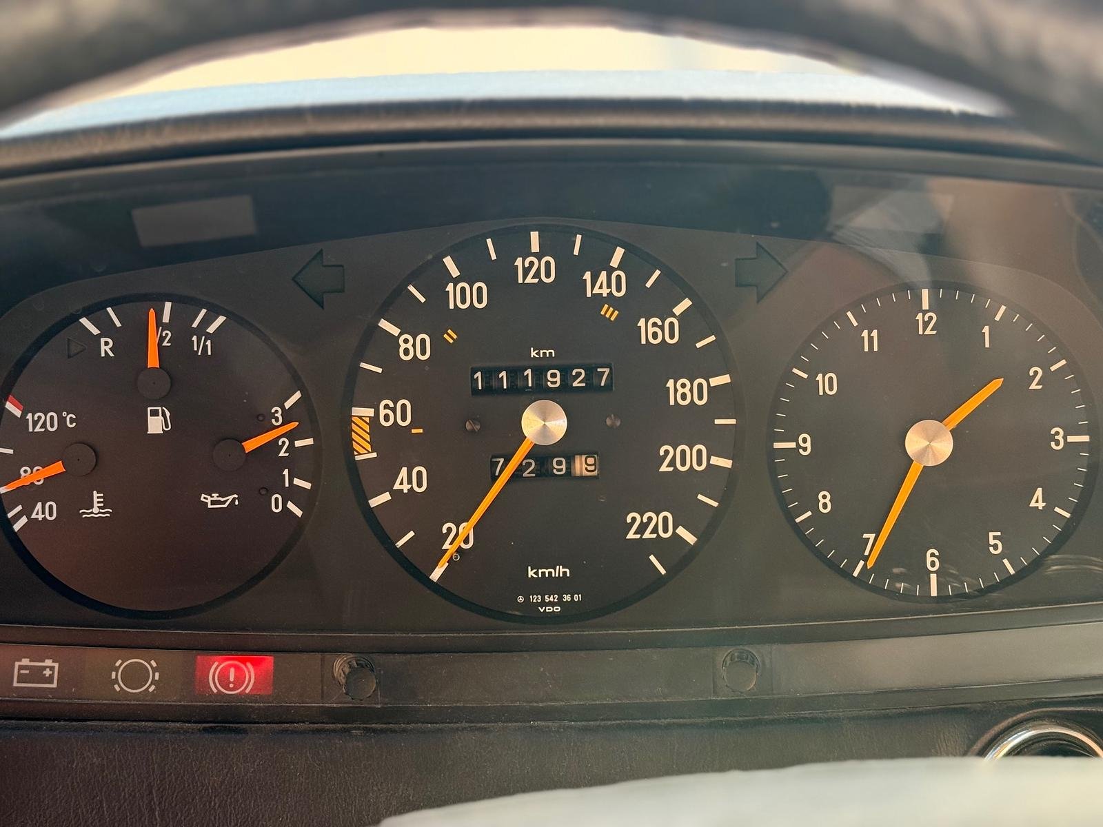 Mercedes-Benz W123