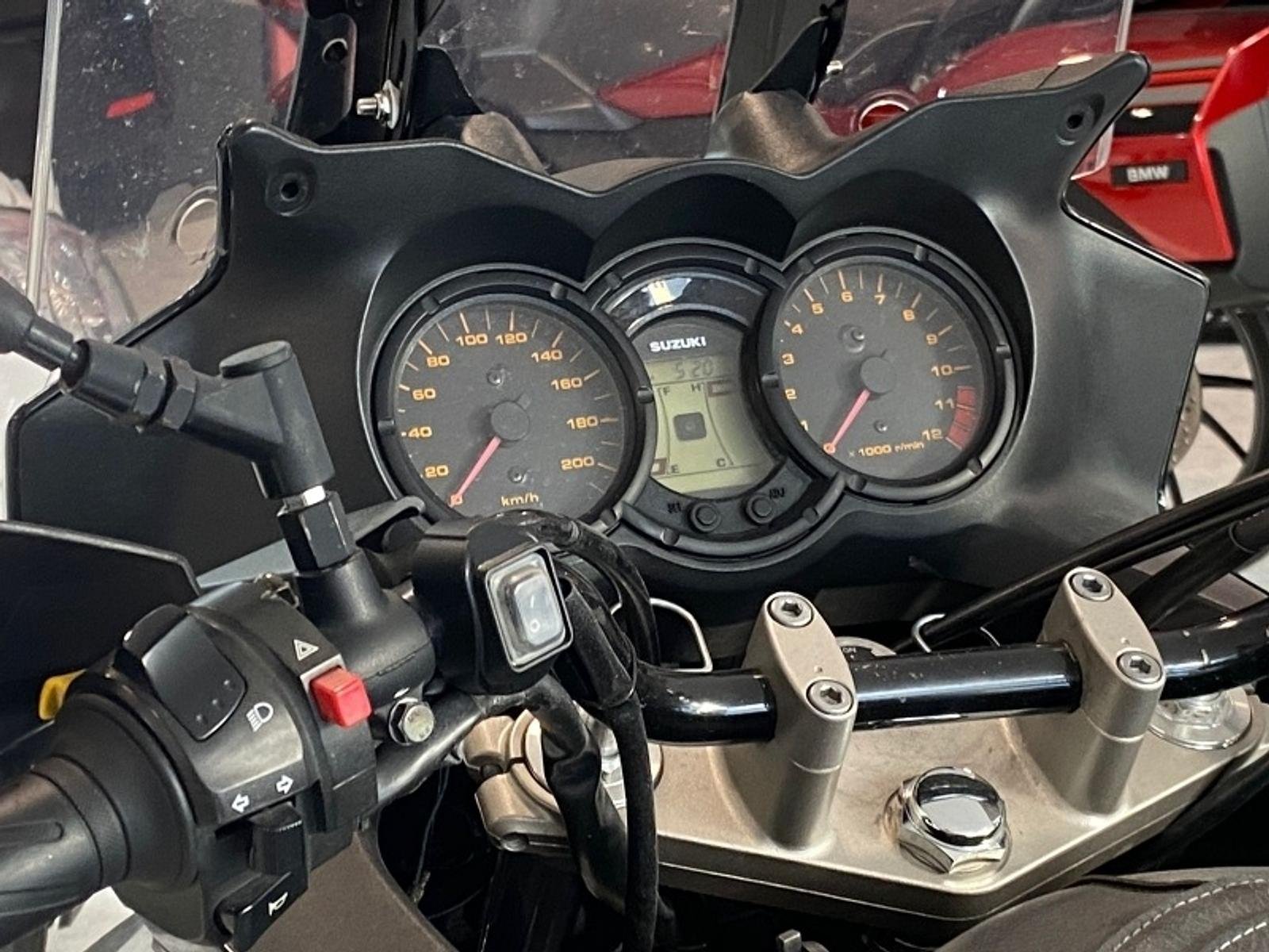 Suzuki V-Strom 650
