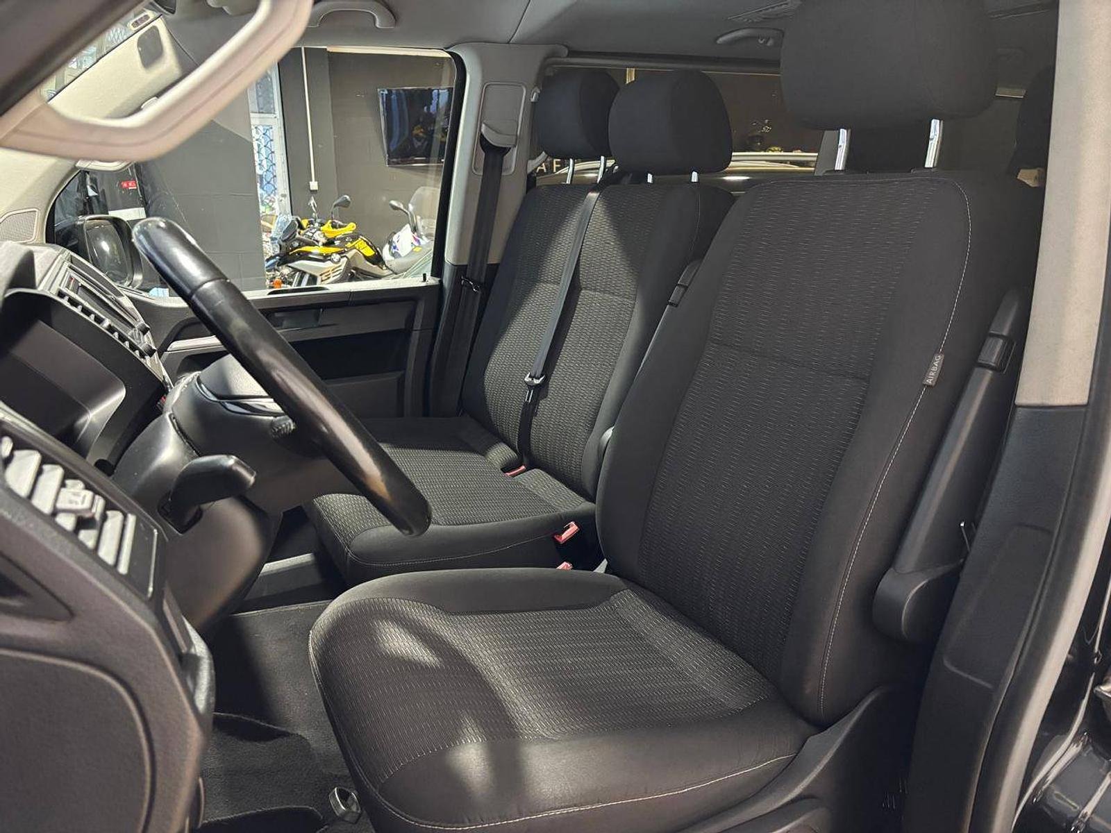 Volkswagen Caravelle