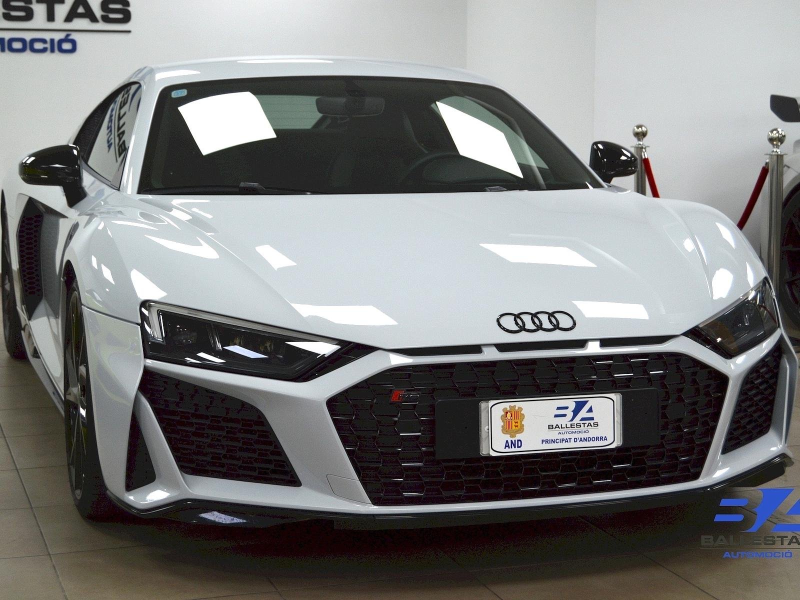 Audi R8