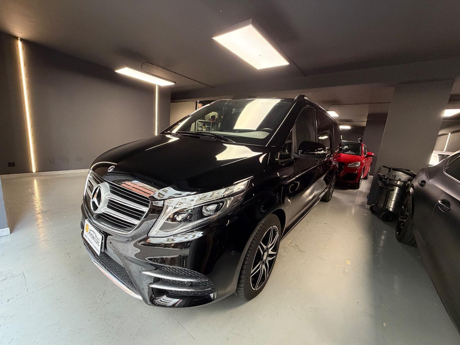 Mercedes-Benz V-Class