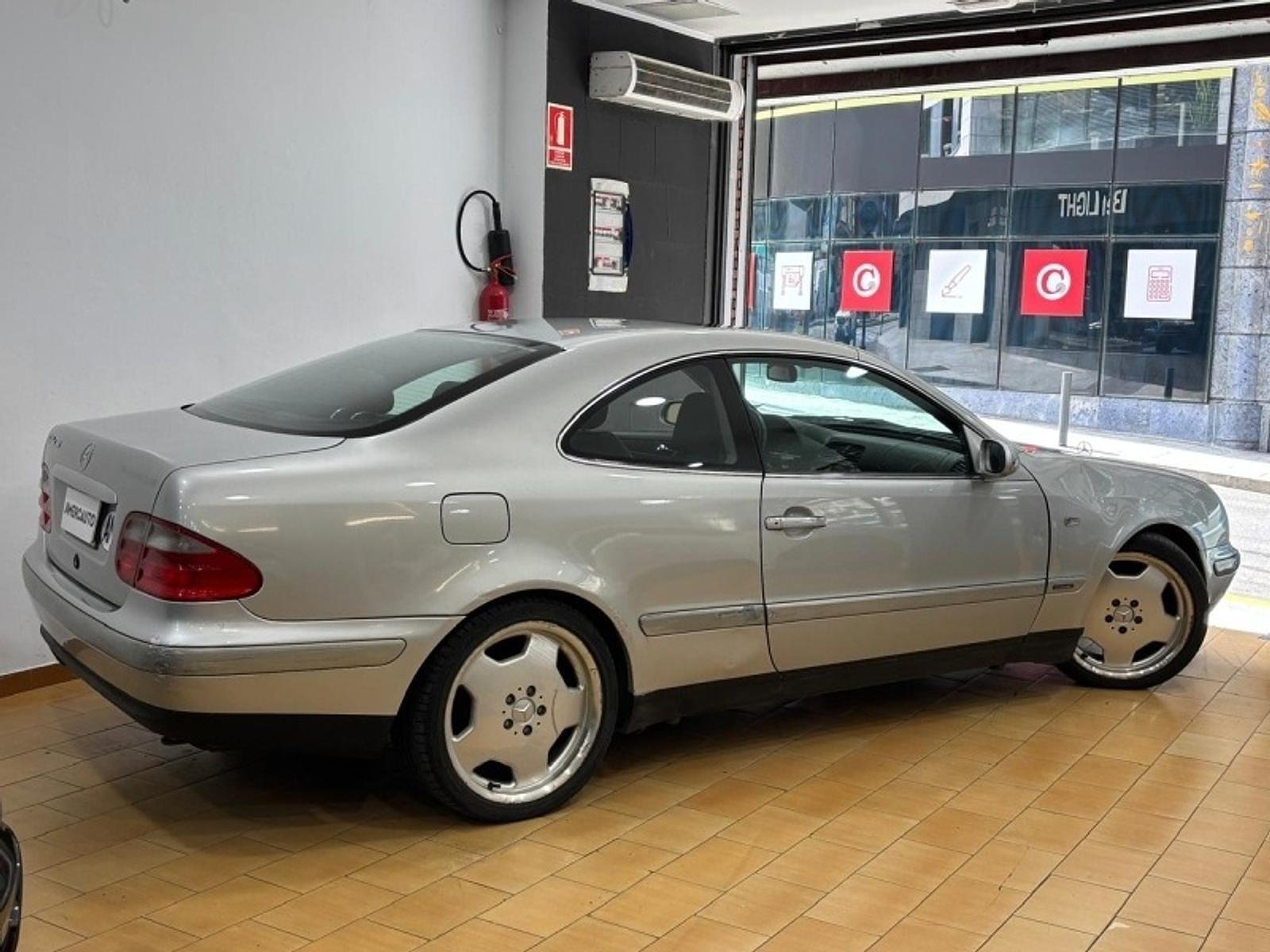 Mercedes-Benz Clk-Class