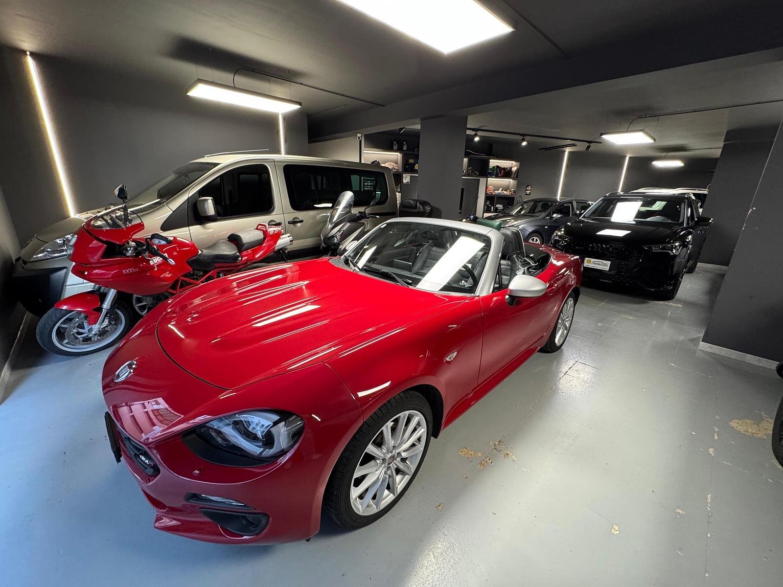 Fiat 124 Spider