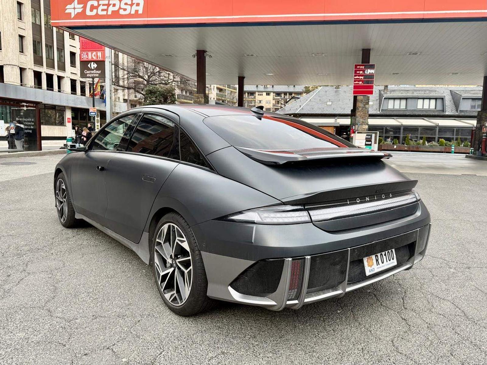 Hyundai Ioniq 6