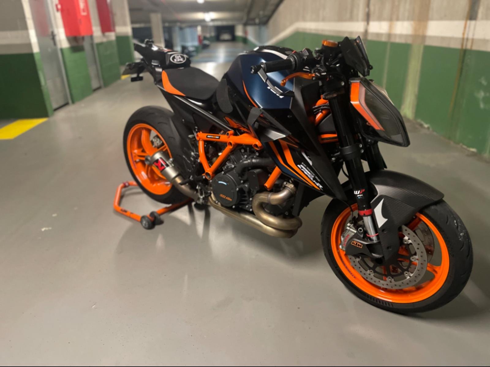 KTM 1290 Super Duke R