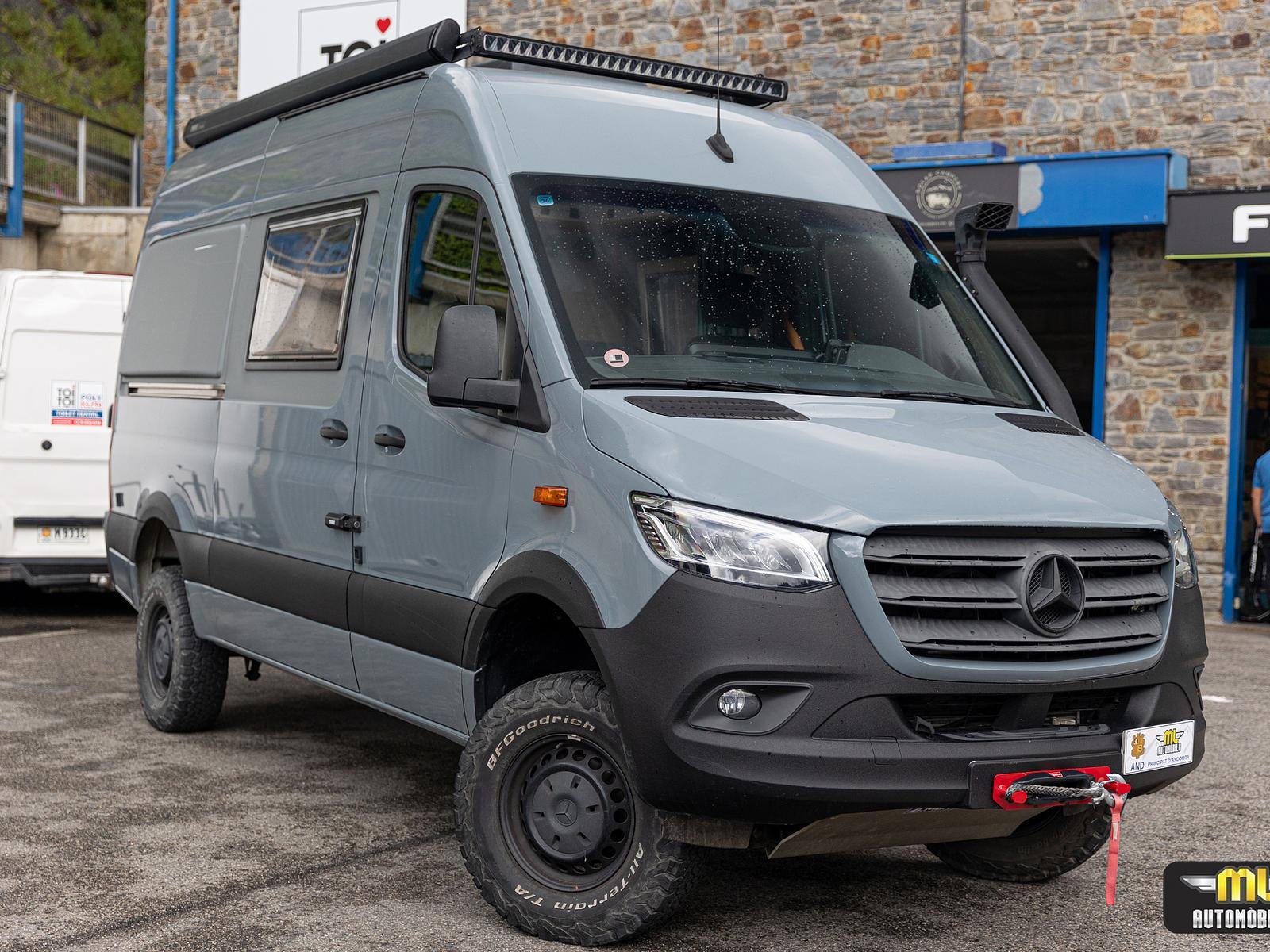 Mercedes-Benz Sprinter