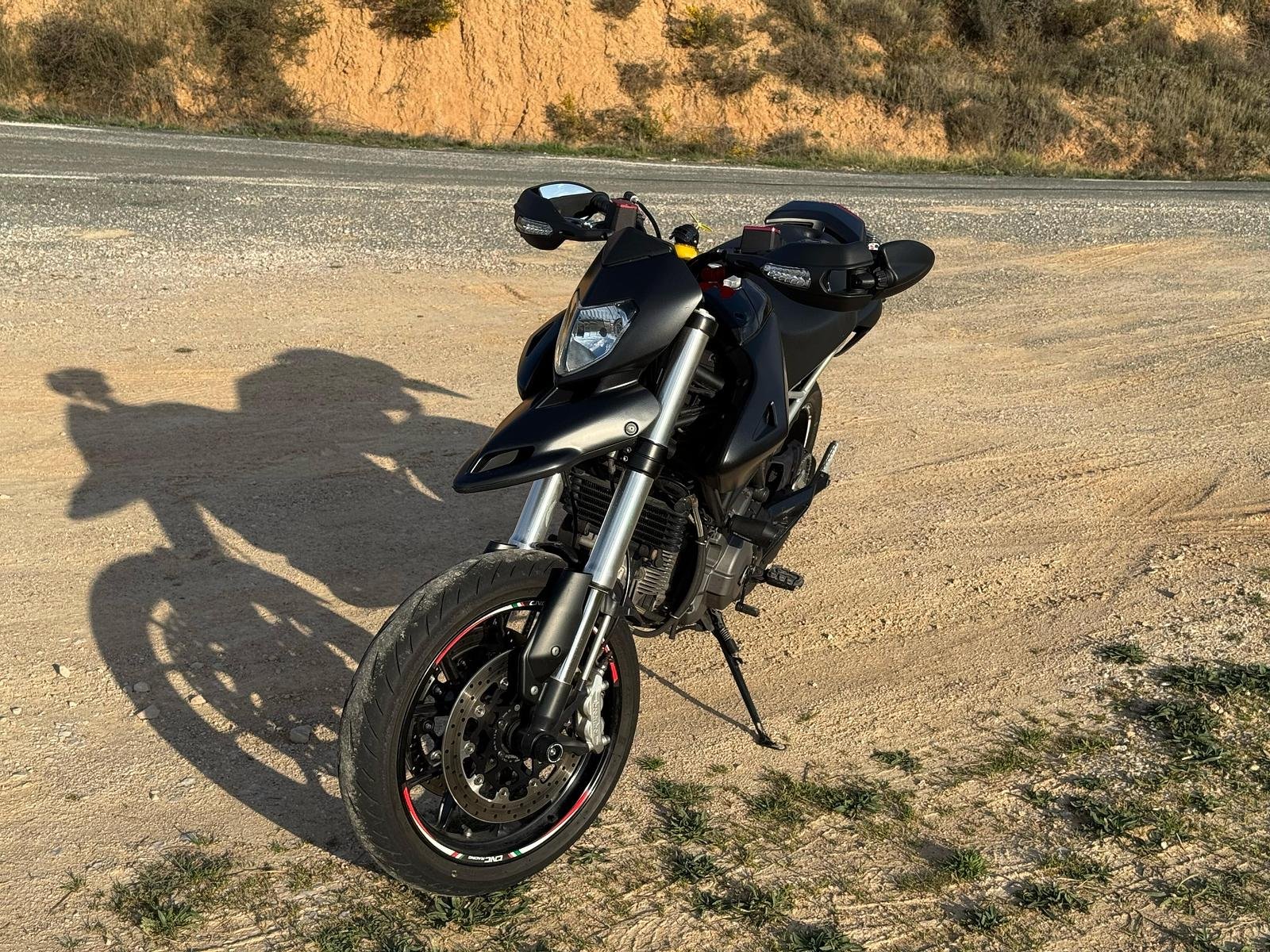 Ducati Hypermotard 796