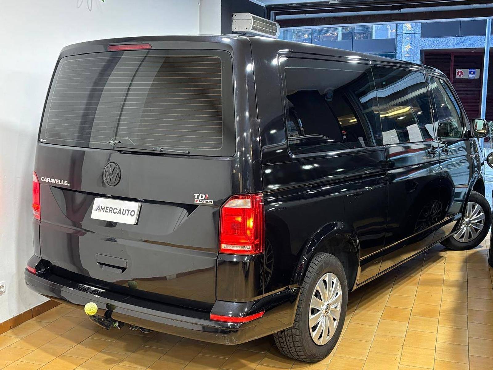 Volkswagen Caravelle