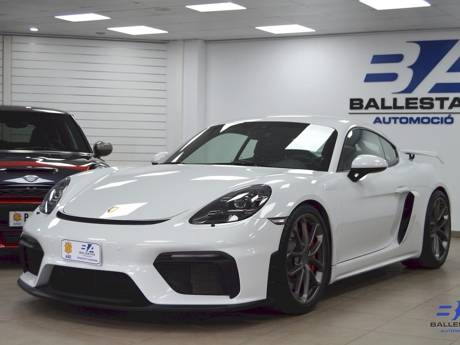 Porsche Cayman Gt4