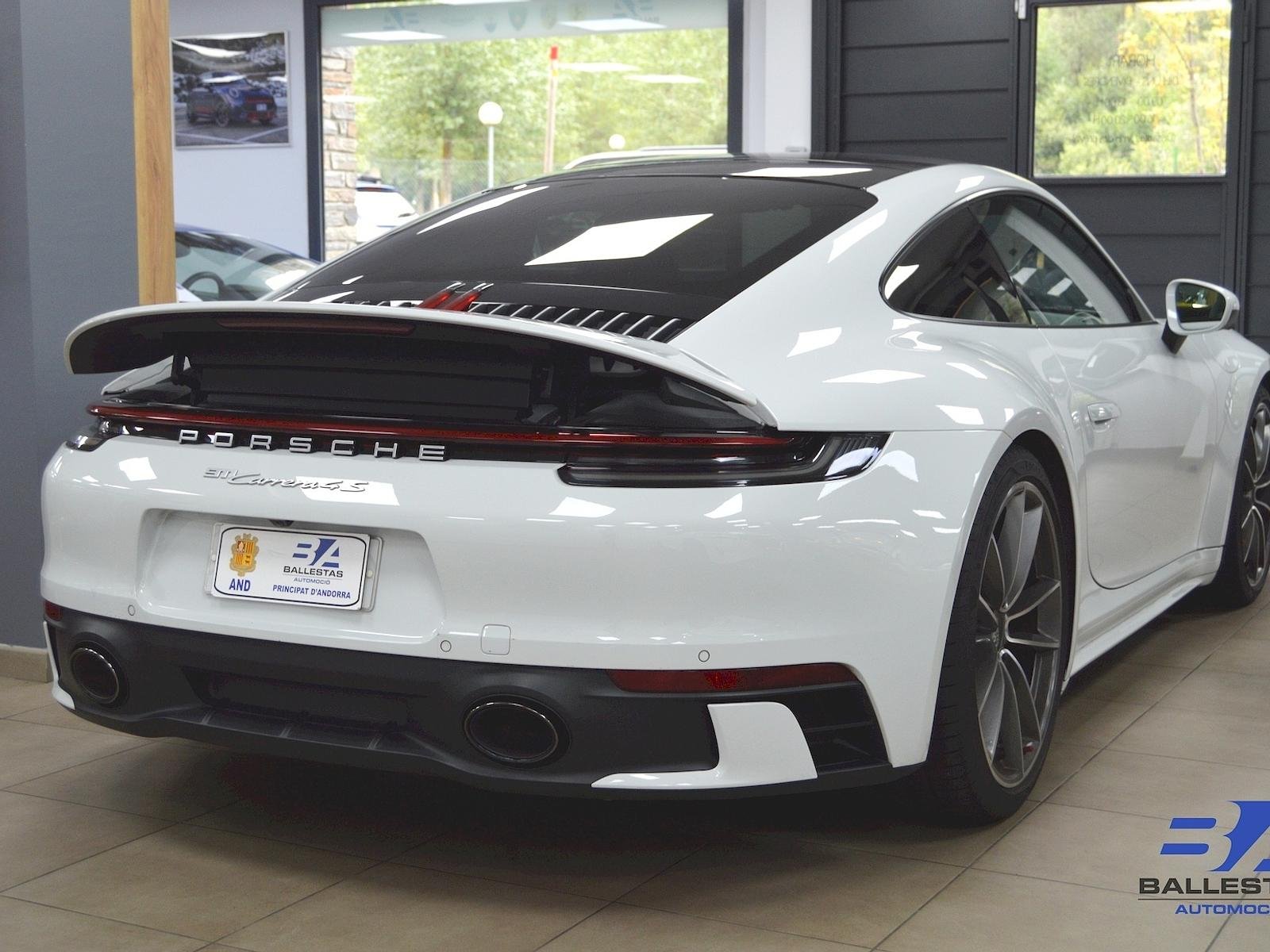 Porsche 911