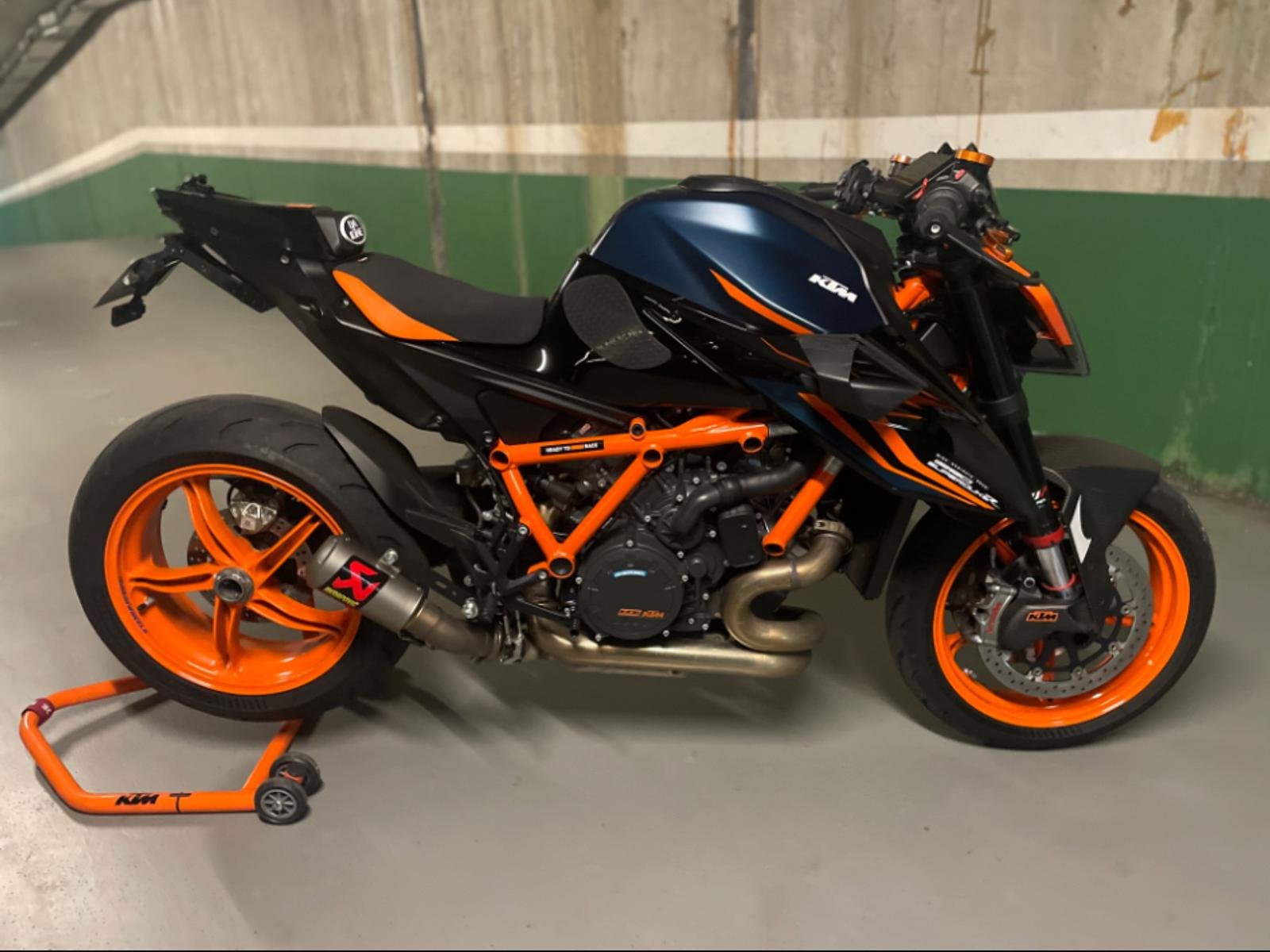 KTM 1290 Super Duke R