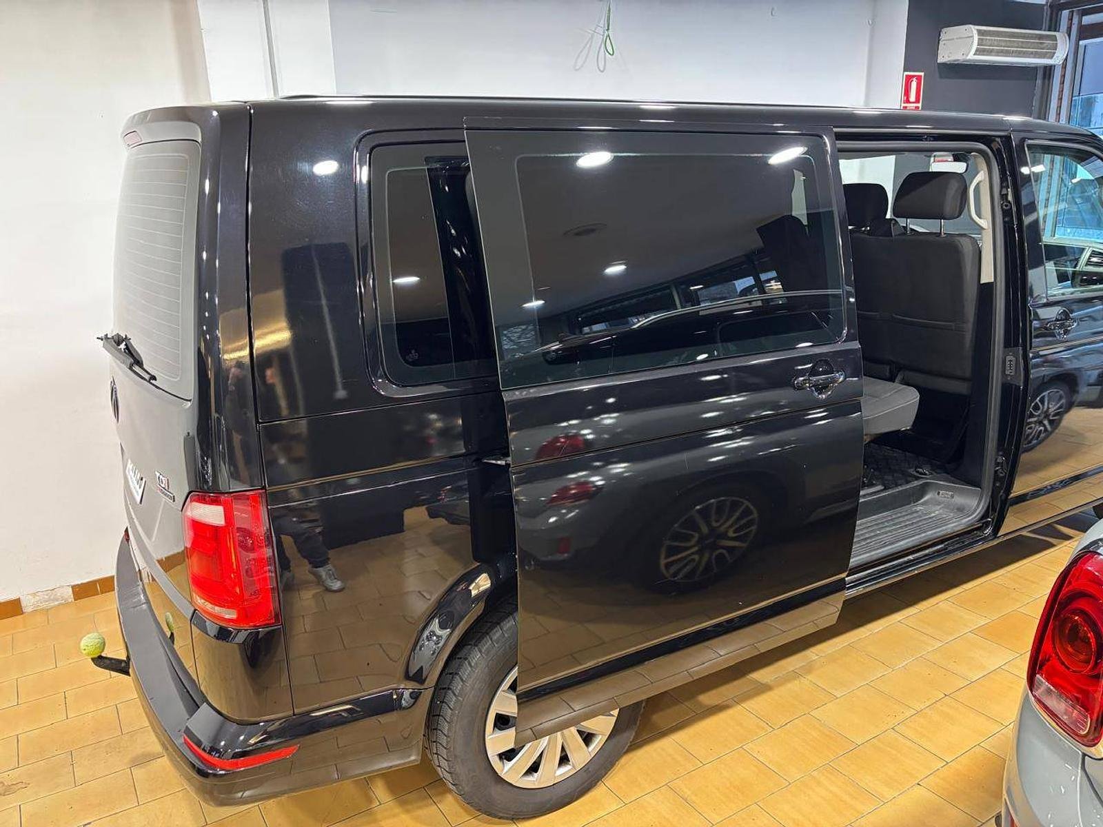 Volkswagen Caravelle