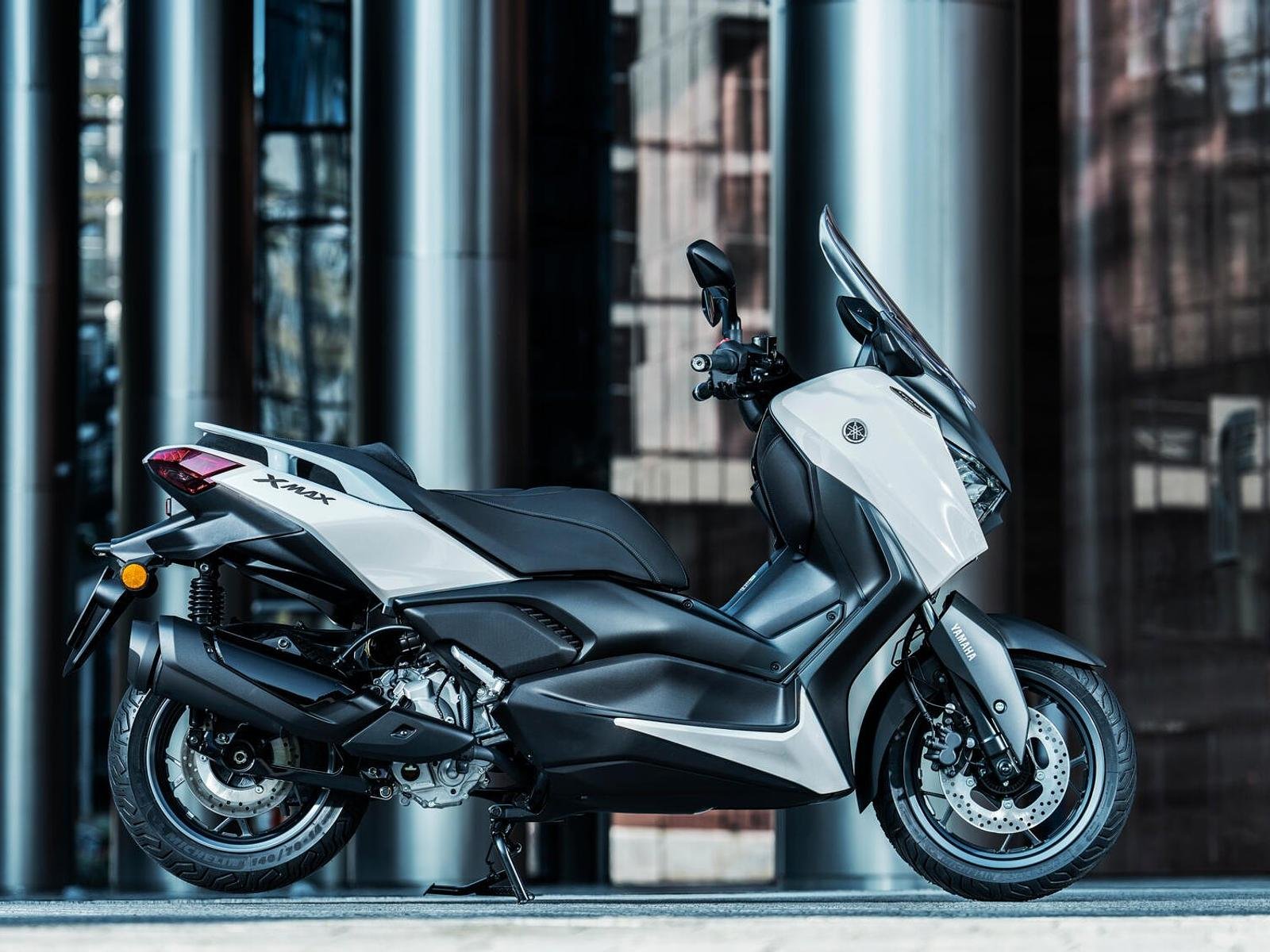 Yamaha XMAX 300 Tech MAX
