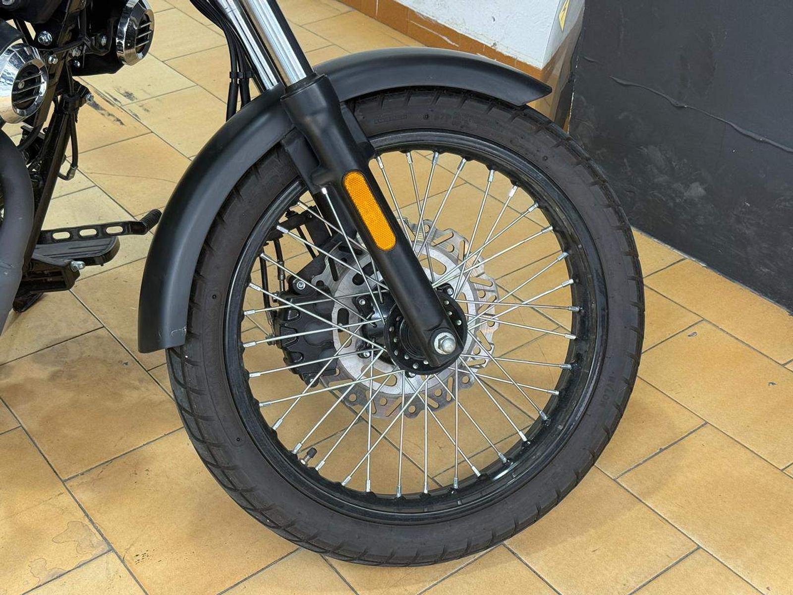 Macbor XCR 125