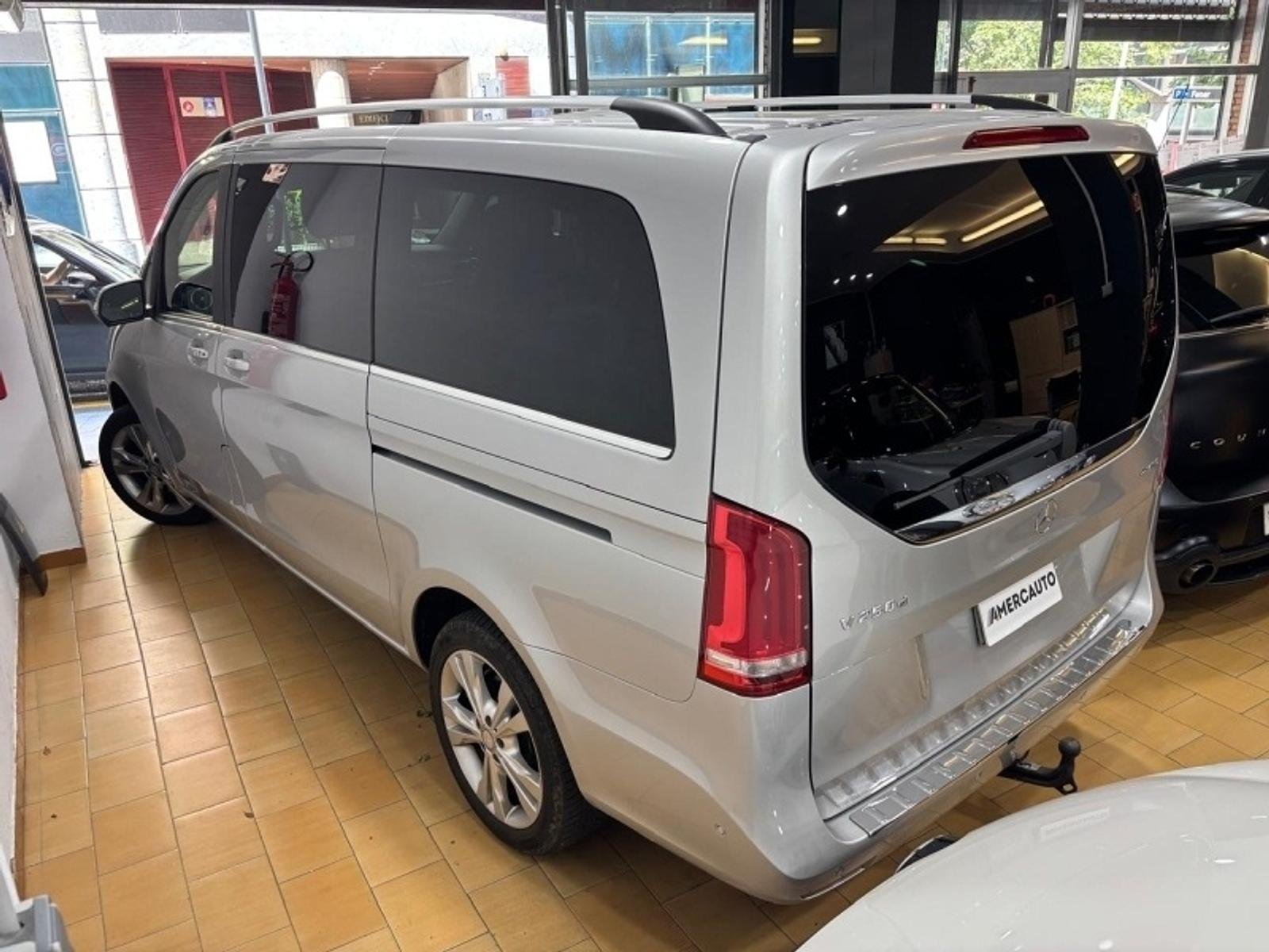 Mercedes-Benz V-Class