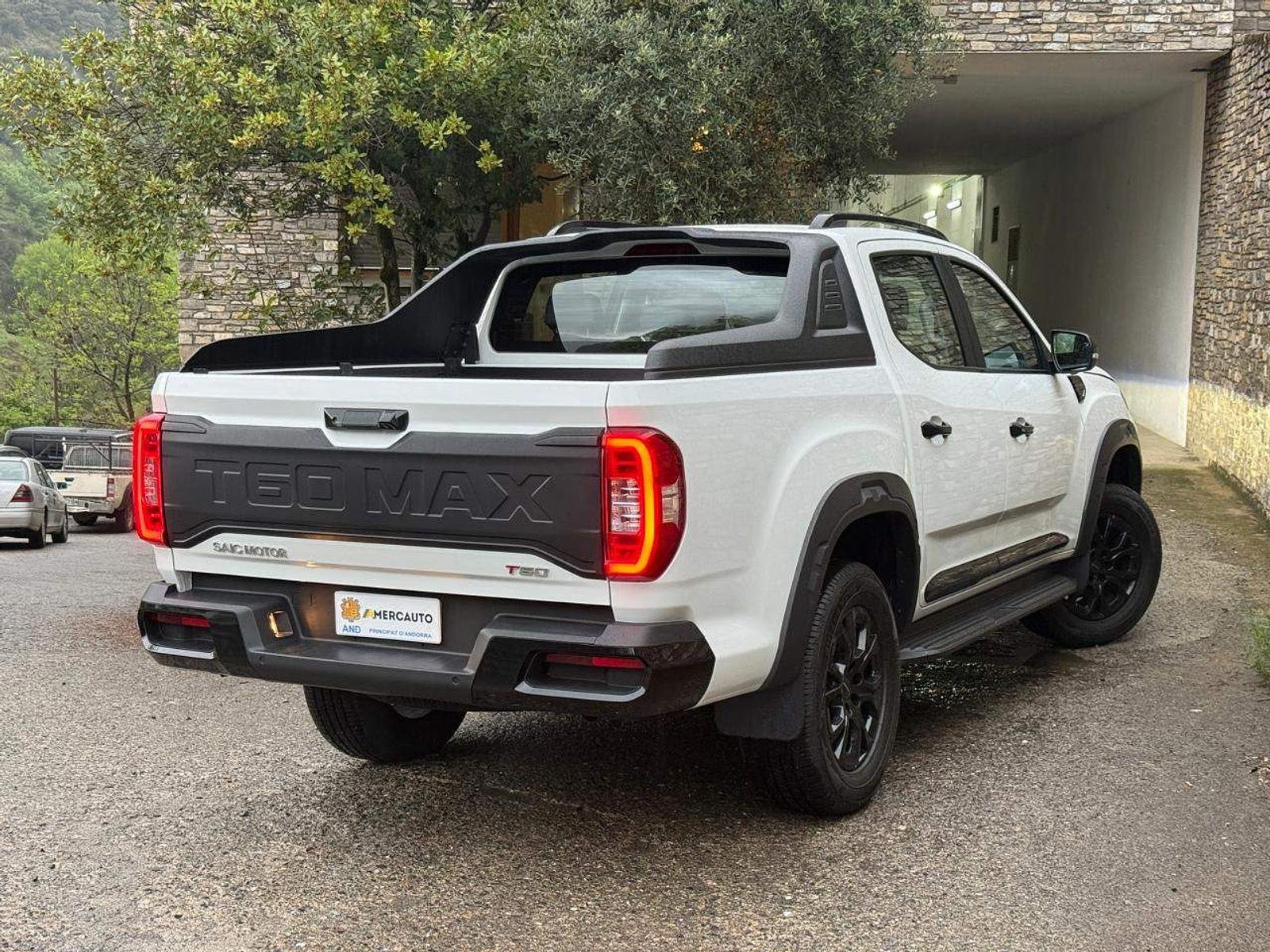 Maxus T70