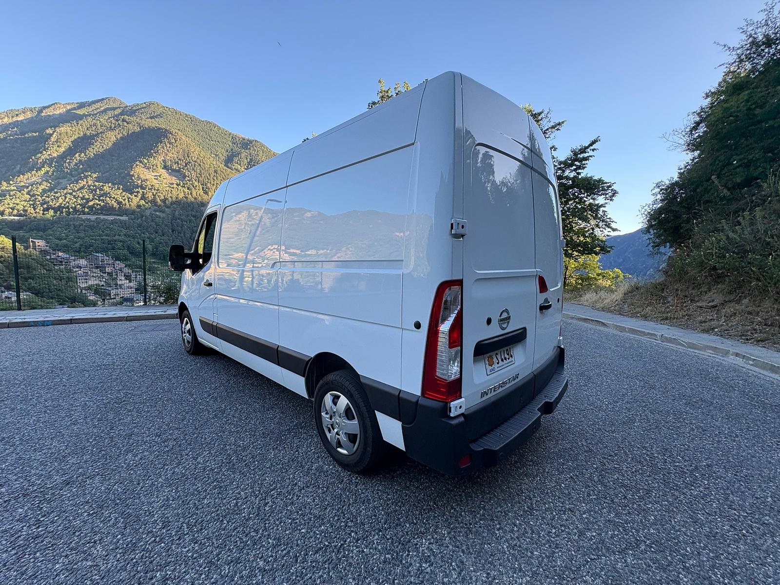 Nissan Interstar