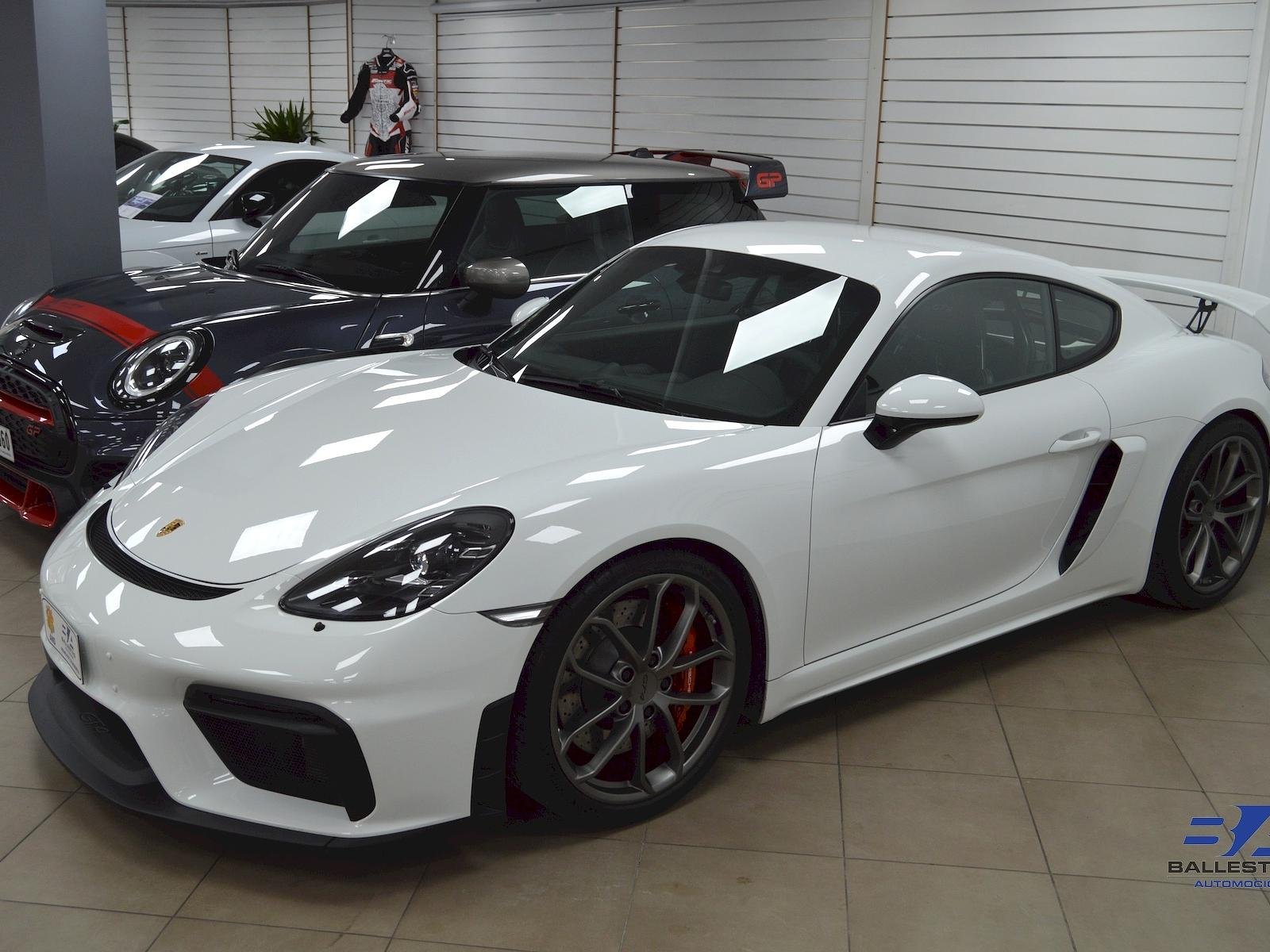 Porsche Cayman Gt4