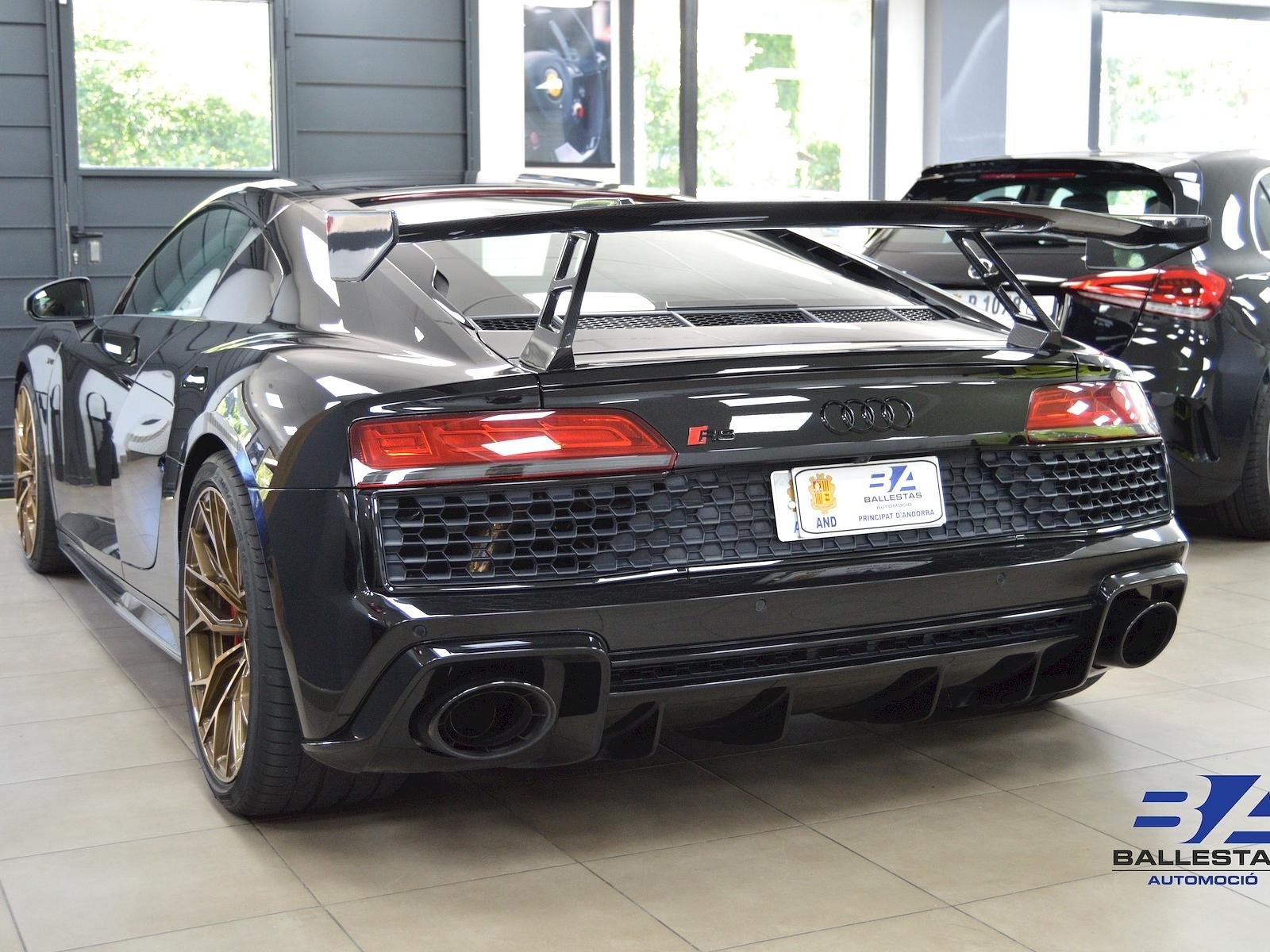 Audi R8