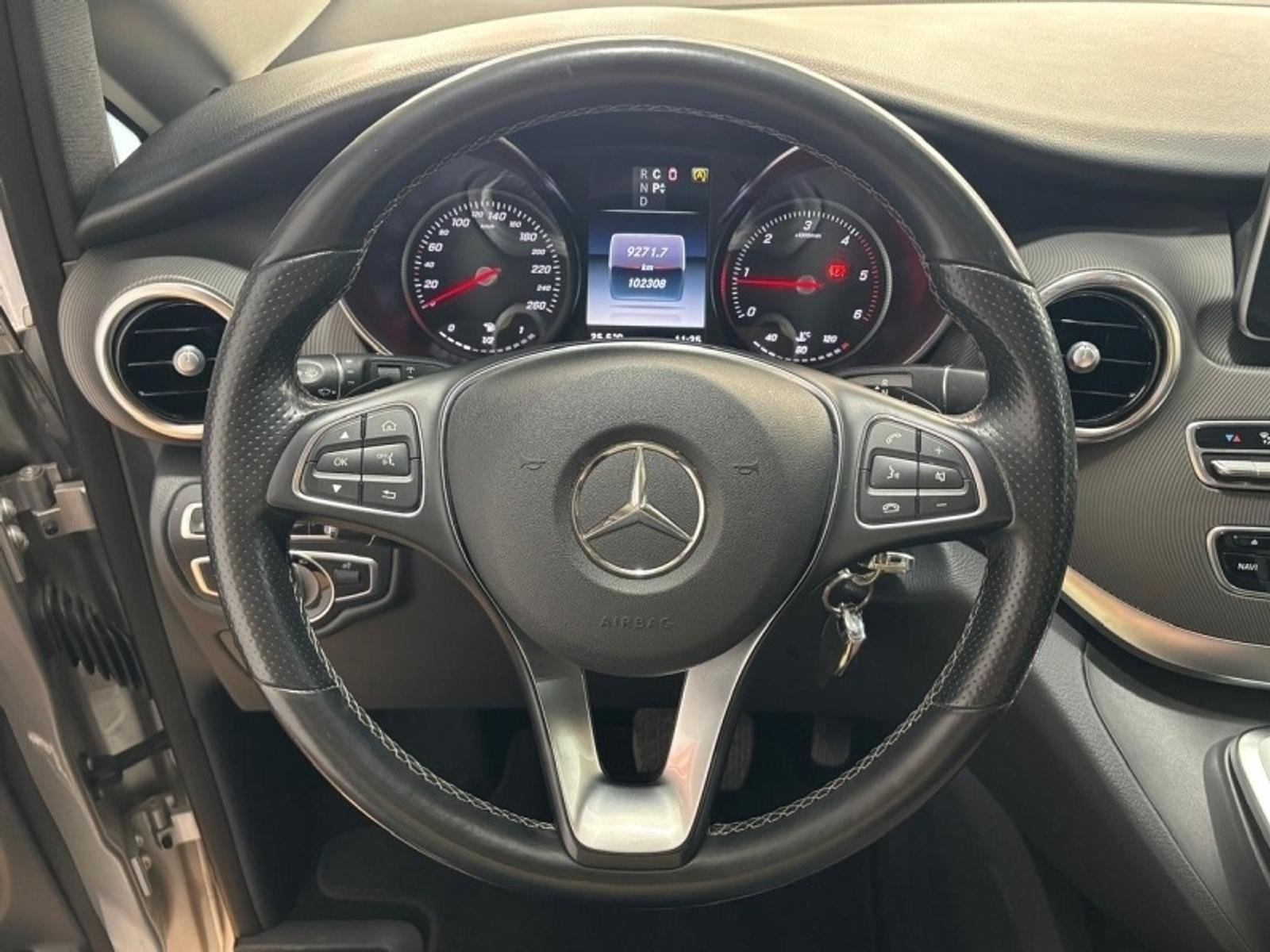 Mercedes-Benz V-Class